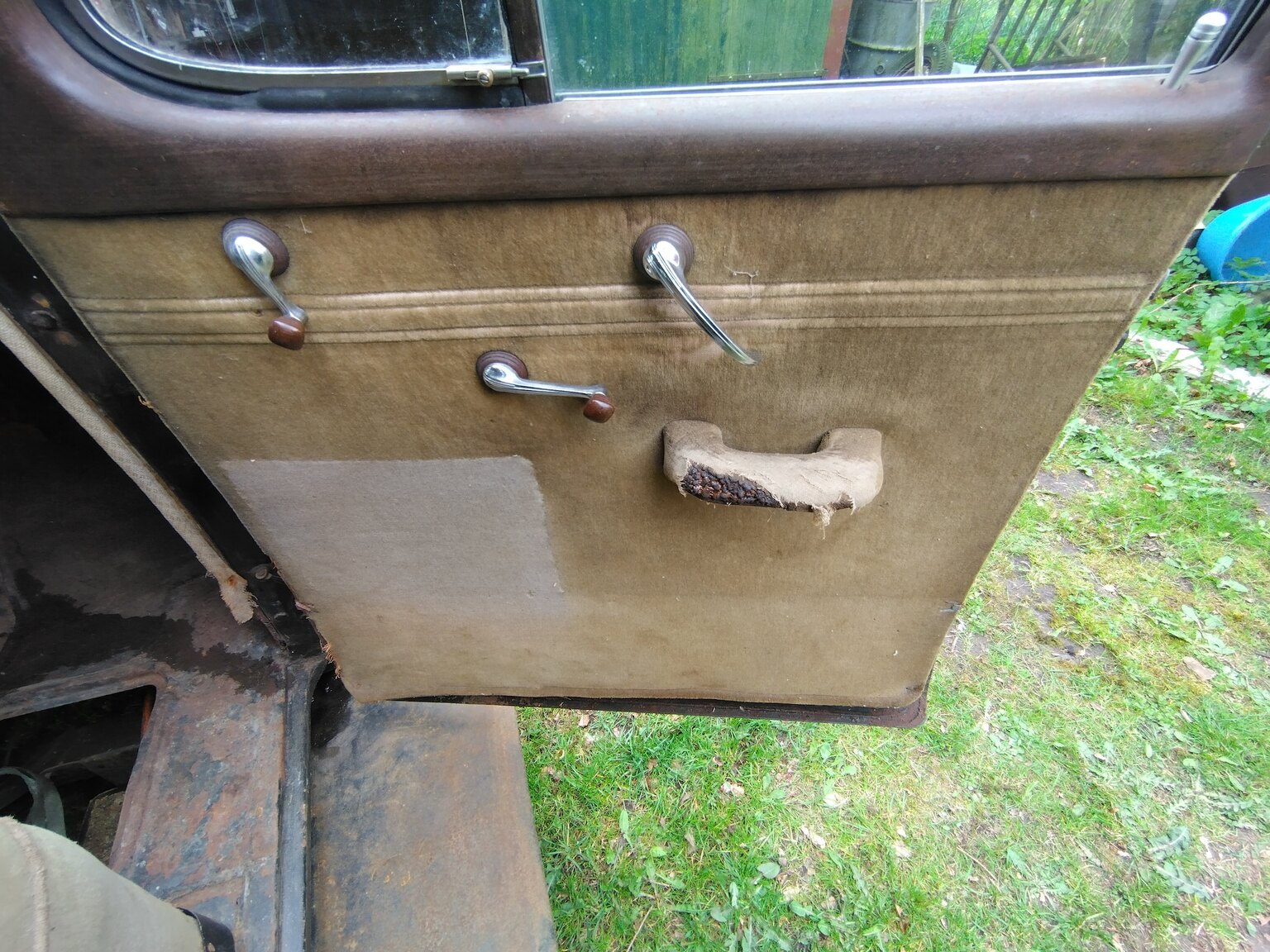 Interior image of 1939 Chevrolet Master De Luxe Sedan Sport