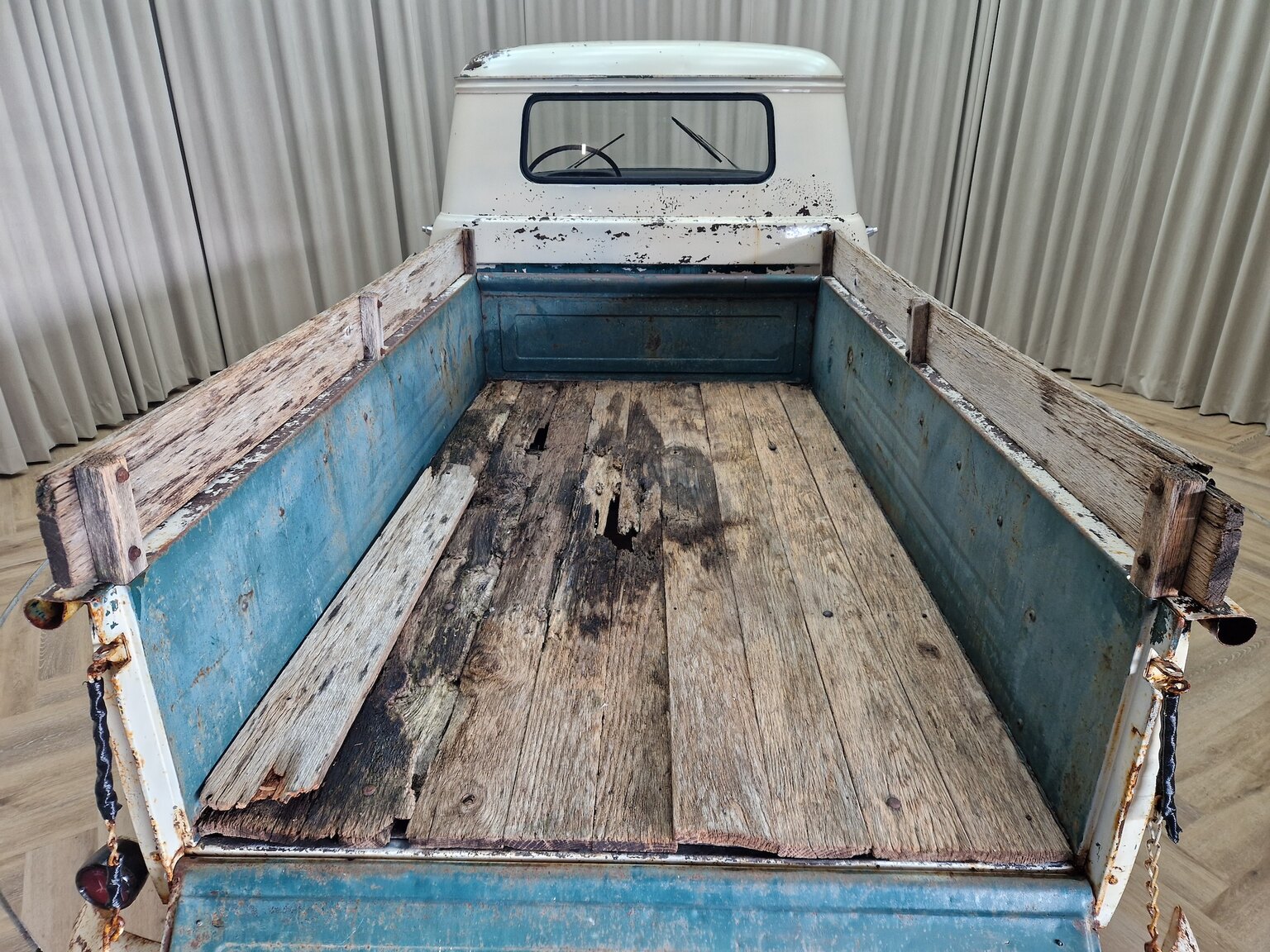Aussenfoto Chevrolet Apache (SÅLD PÅ PLATS) 
