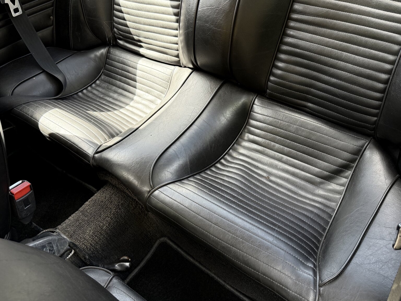 Interior image of 1974 Alfa Romeo GT 1600 Junior