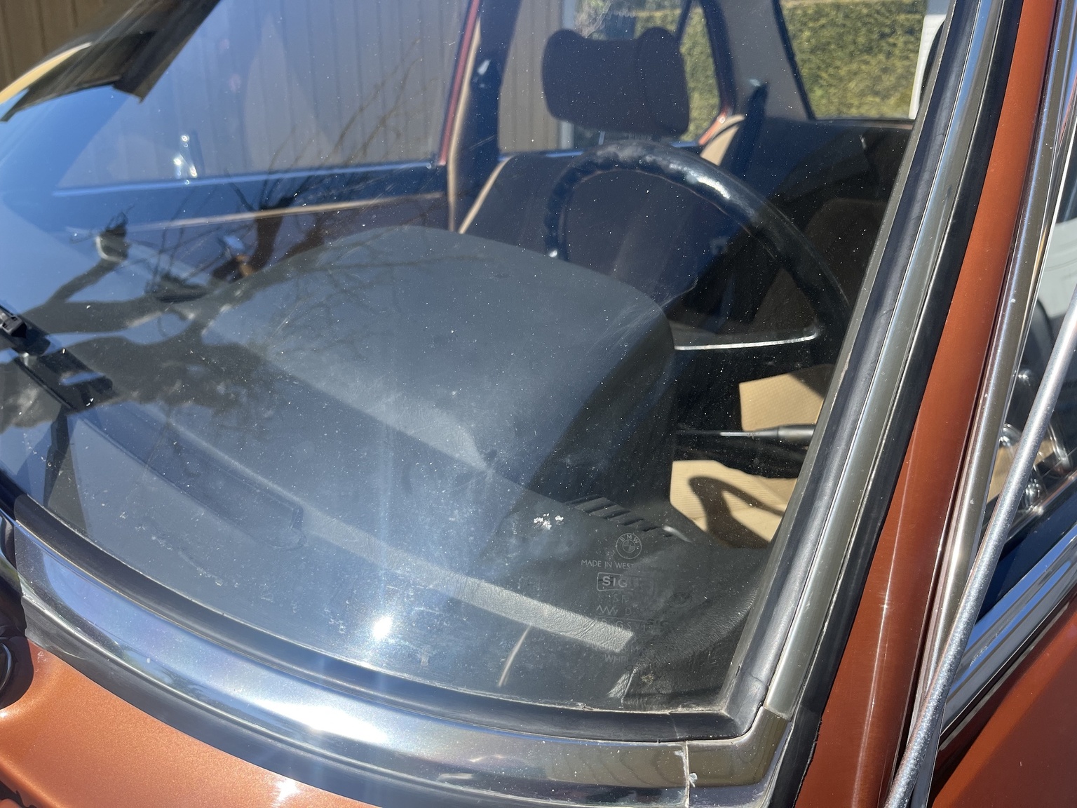 Exterior image of 1977 BMW 518 (47)