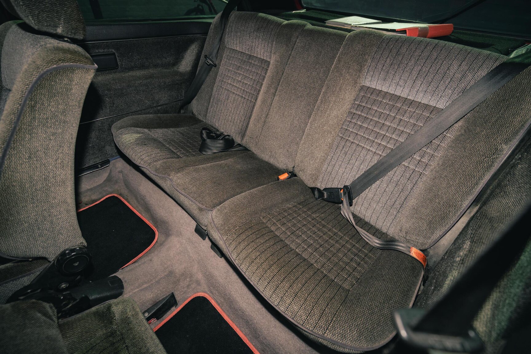 Innenraumfoto von 1988 Volkswagen Golf CL (22)