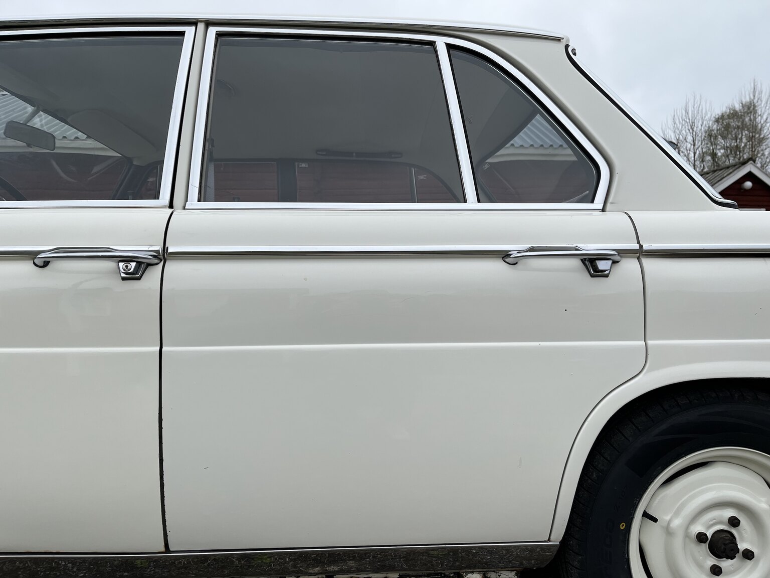 Exterior image of 1965 BMW 1800