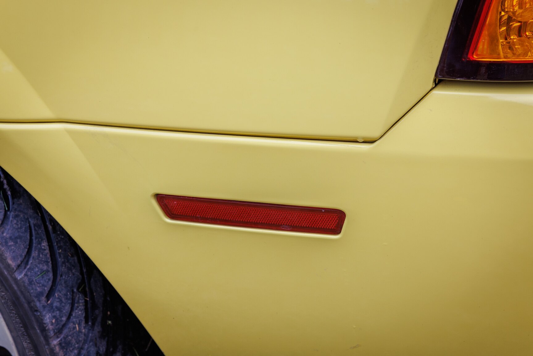 Exteriörbild på 2003 Ford Mustang SVT Cobra
