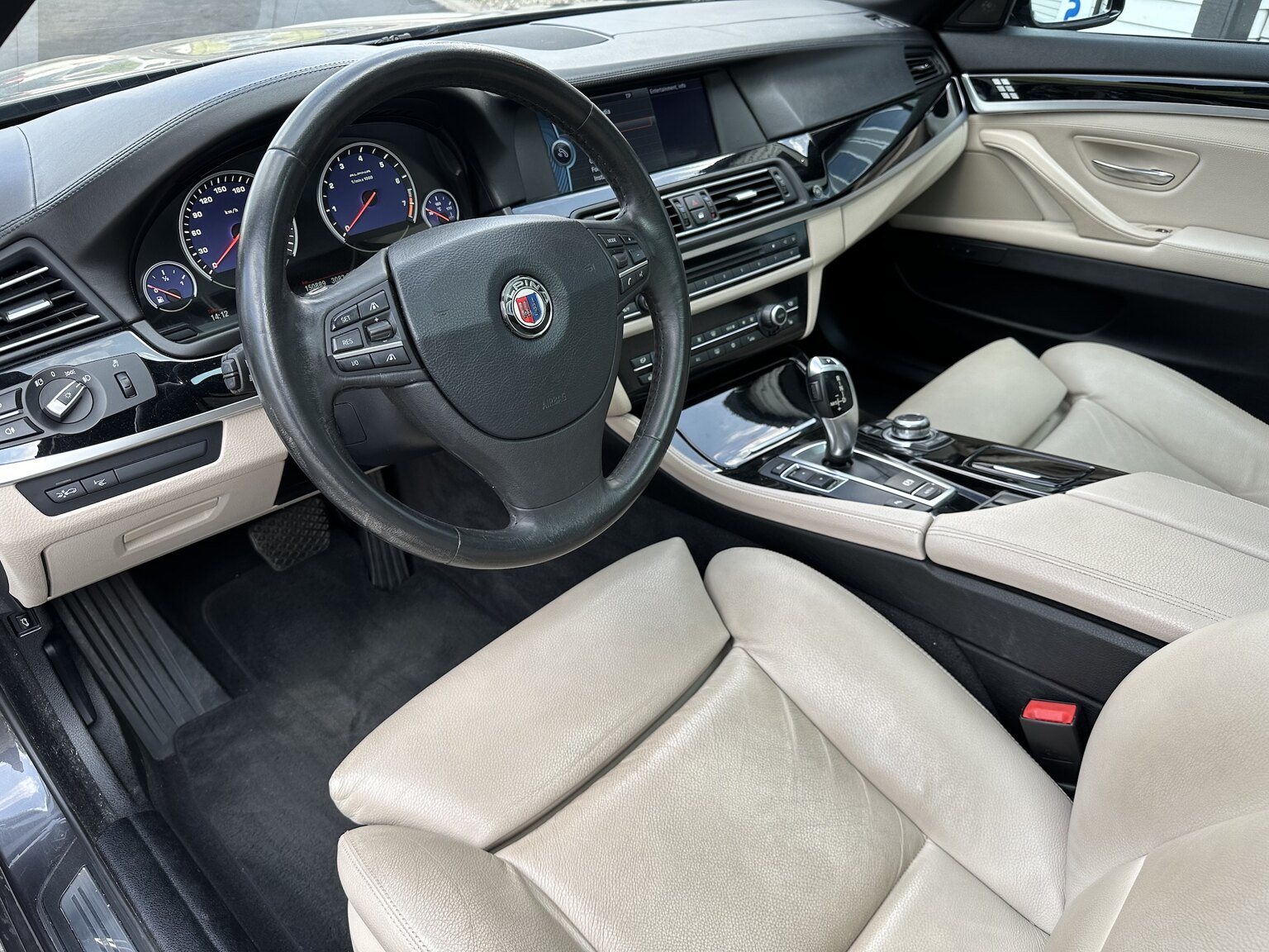 Interiörbild 2011 ALPINA B5 Bi-Turbo Touring Switch-Tronic