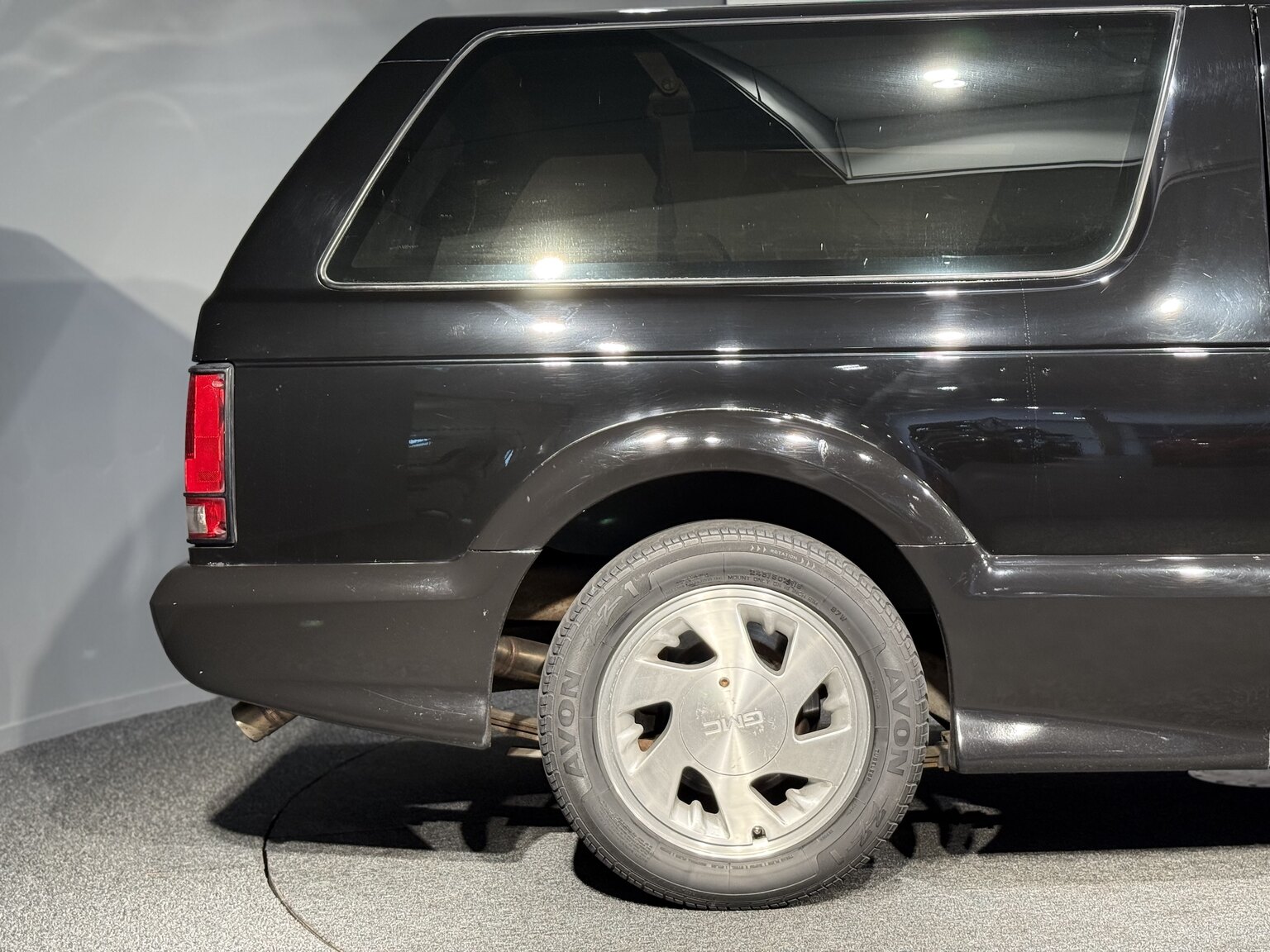 Exterior image of 1992 GMC Typhoon 