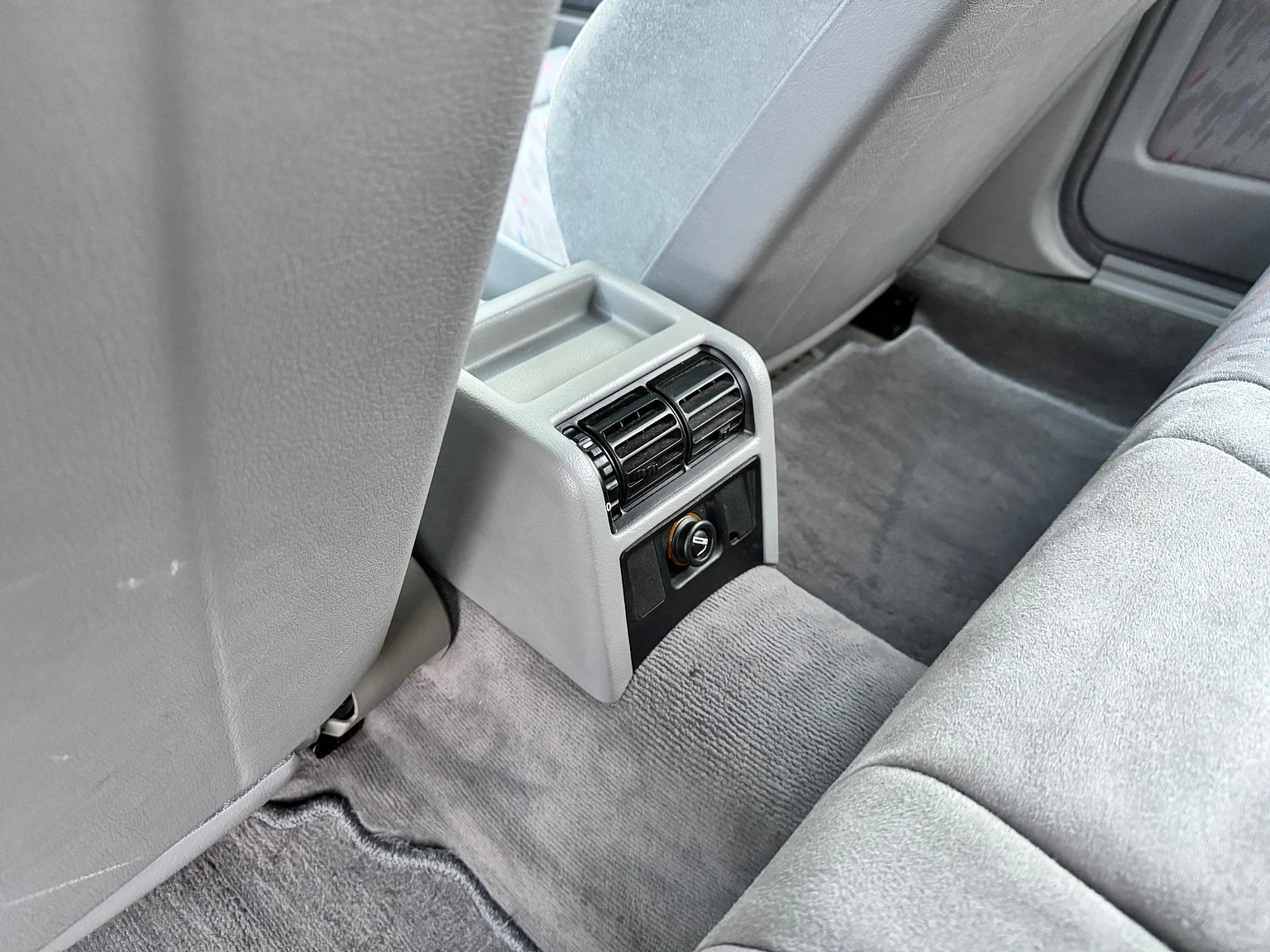 Innenraumfoto von 1993 BMW E34 M5 Touring  (95)