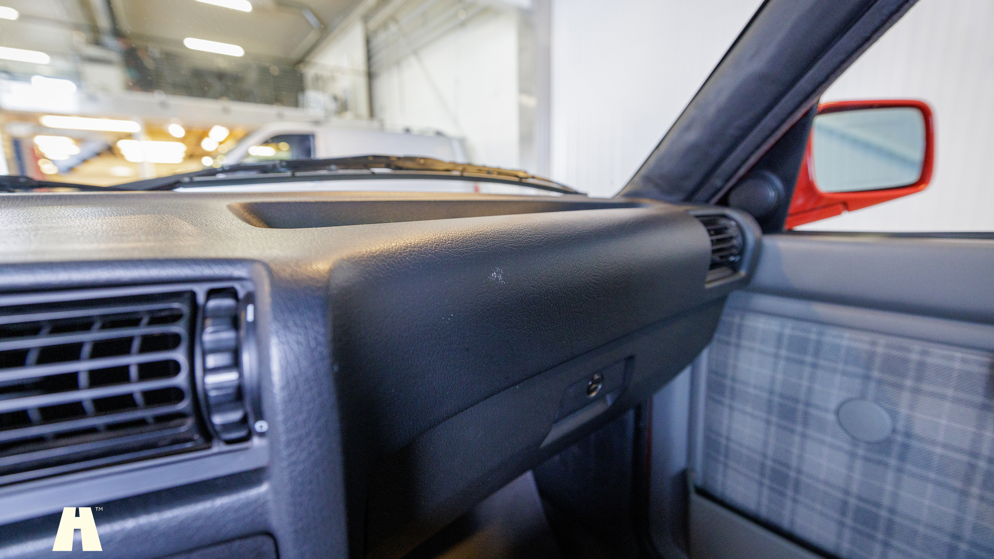 Interior image of 1988 BMW E30 M3 EVO II