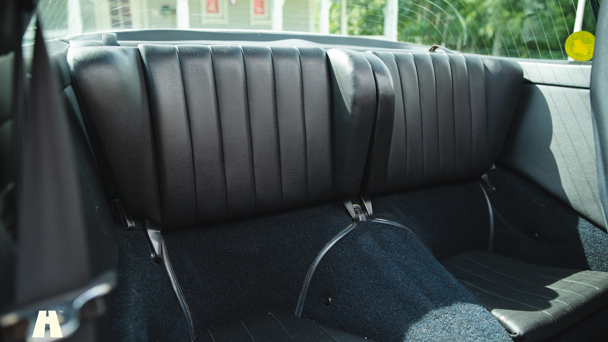Interior image of 1976 Porsche 911 Targa