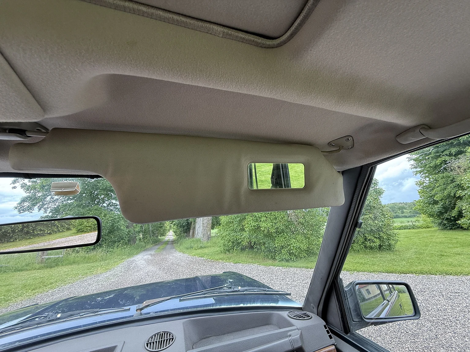 Innenraumfoto von 1990 Range Rover Vogue SE 3.9 (29)