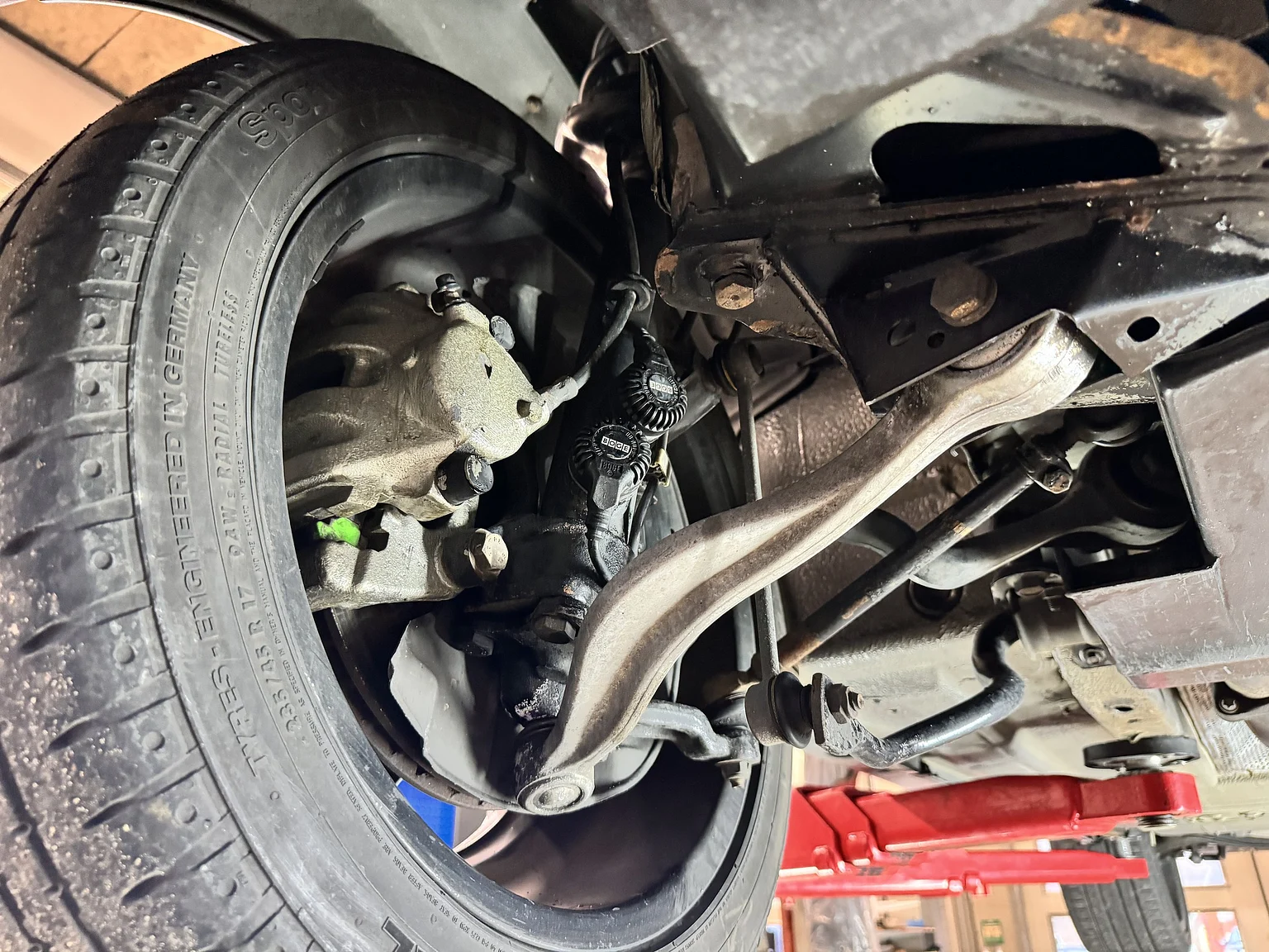 1993 BMW E34 M5 Touring  (79), Mekanik