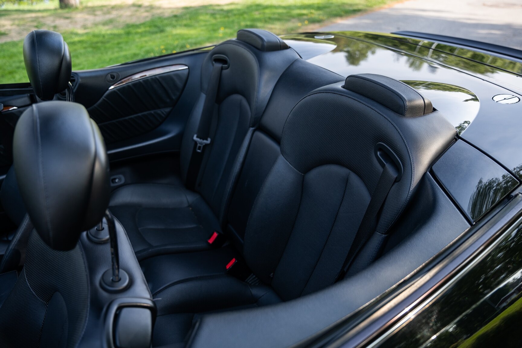 Interior image of 2009 Mercedes-Benz CLK 550