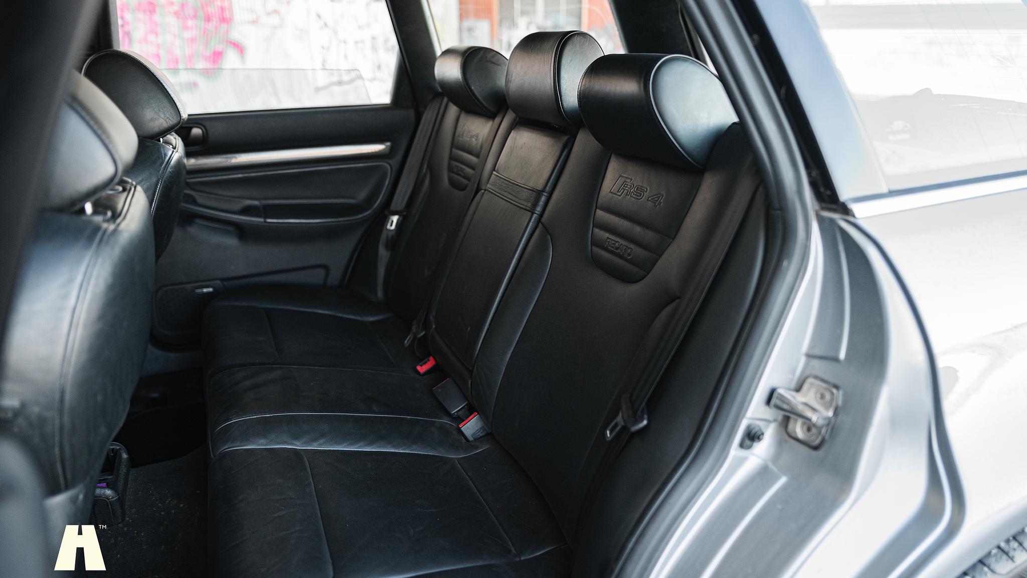 Innenraumfoto von 2001 Audi RS4 B5 (71)