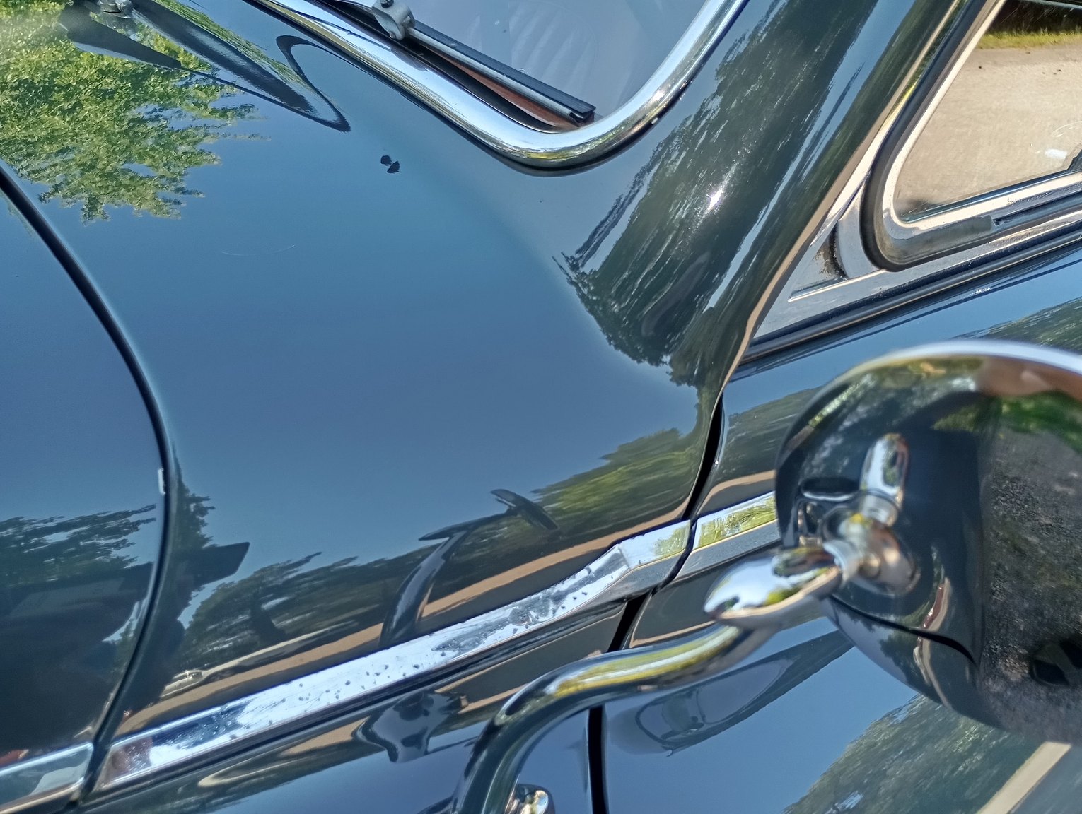 Exterior image of 1954 Jaguar Mark VII