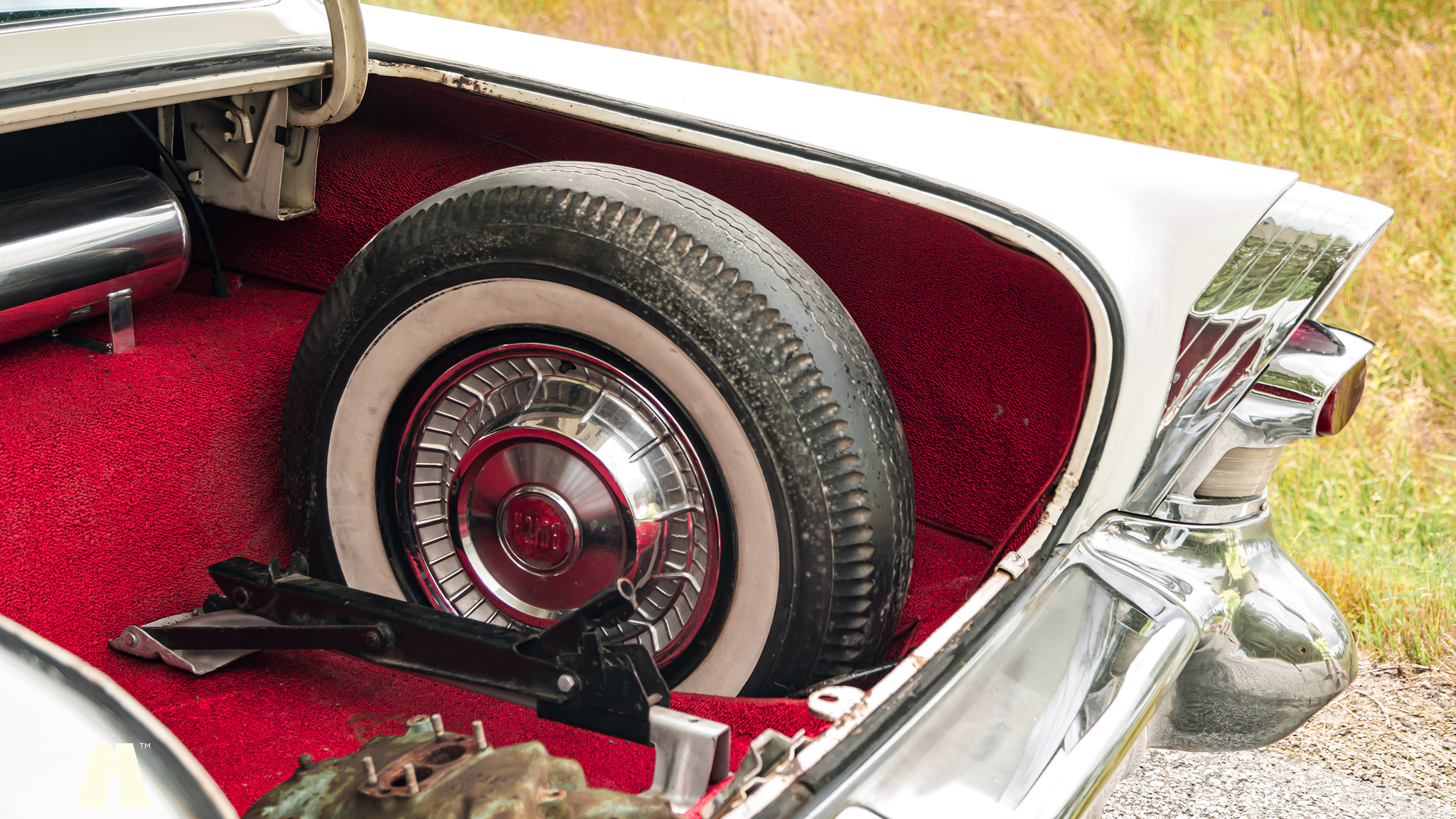 Innenraumfoto von 1957 Buick Special Riviera (Model 46R) V8 (33)