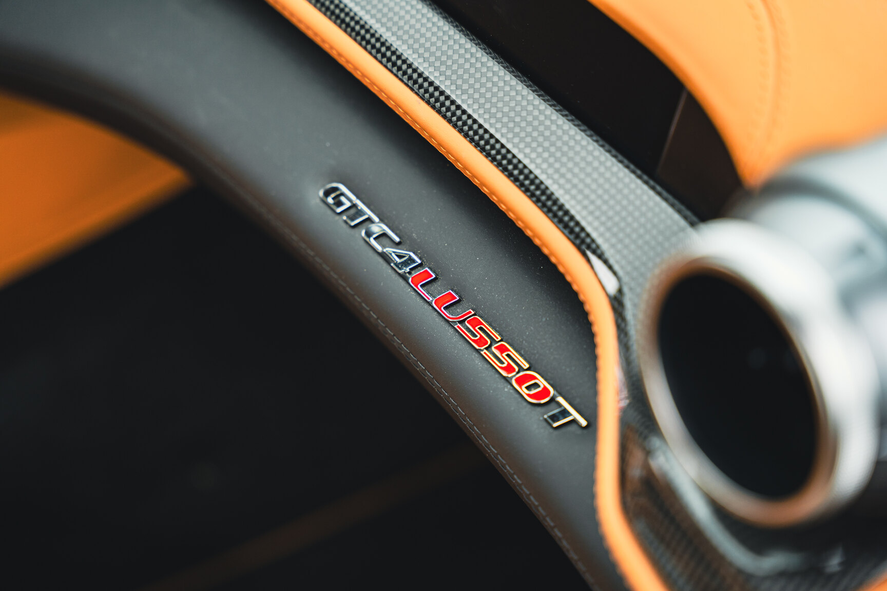 Interiörbild 2018 Ferrari GTC4 Lusso T (18)