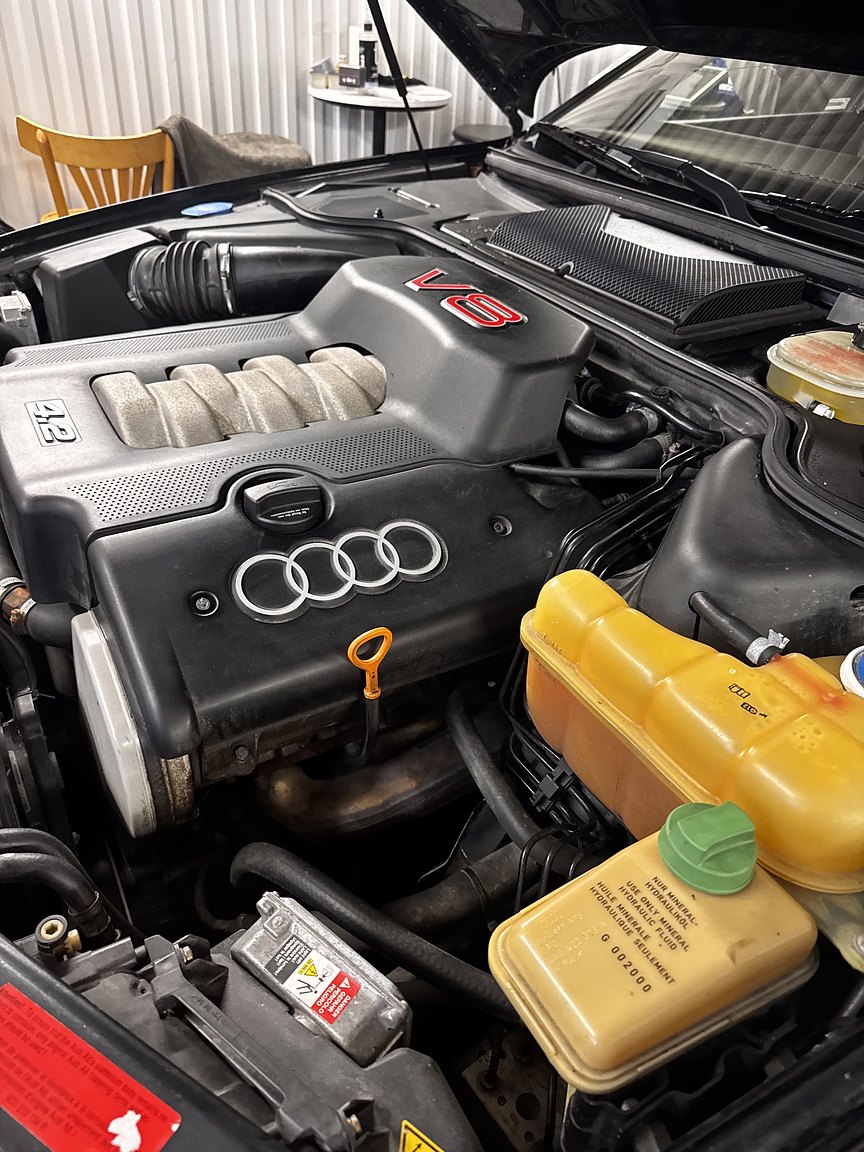 1999 Audi S8 4.2 Quattro, Mekanik