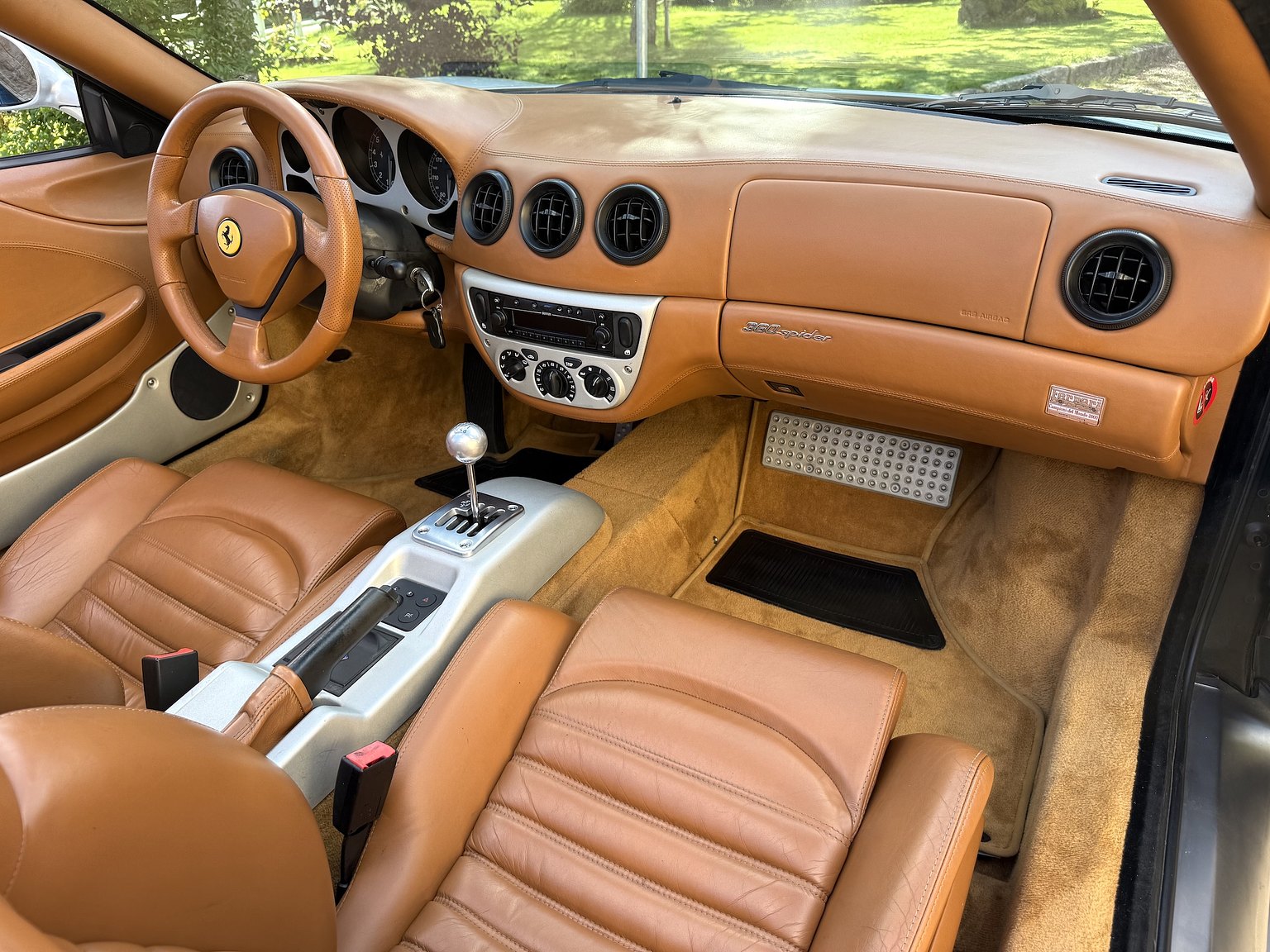 Innenraumfoto von 2001 Ferrari 360 Spider