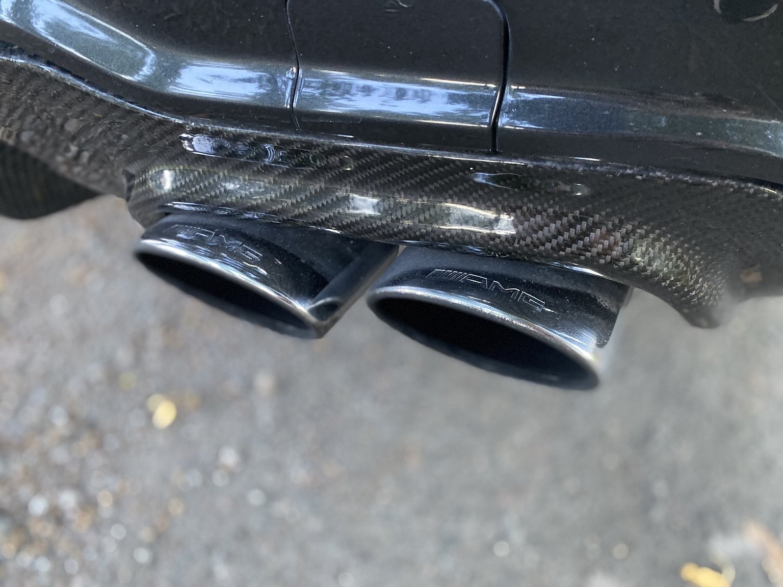 Exterior image of 2011 Mercedes-Benz C 63 AMG