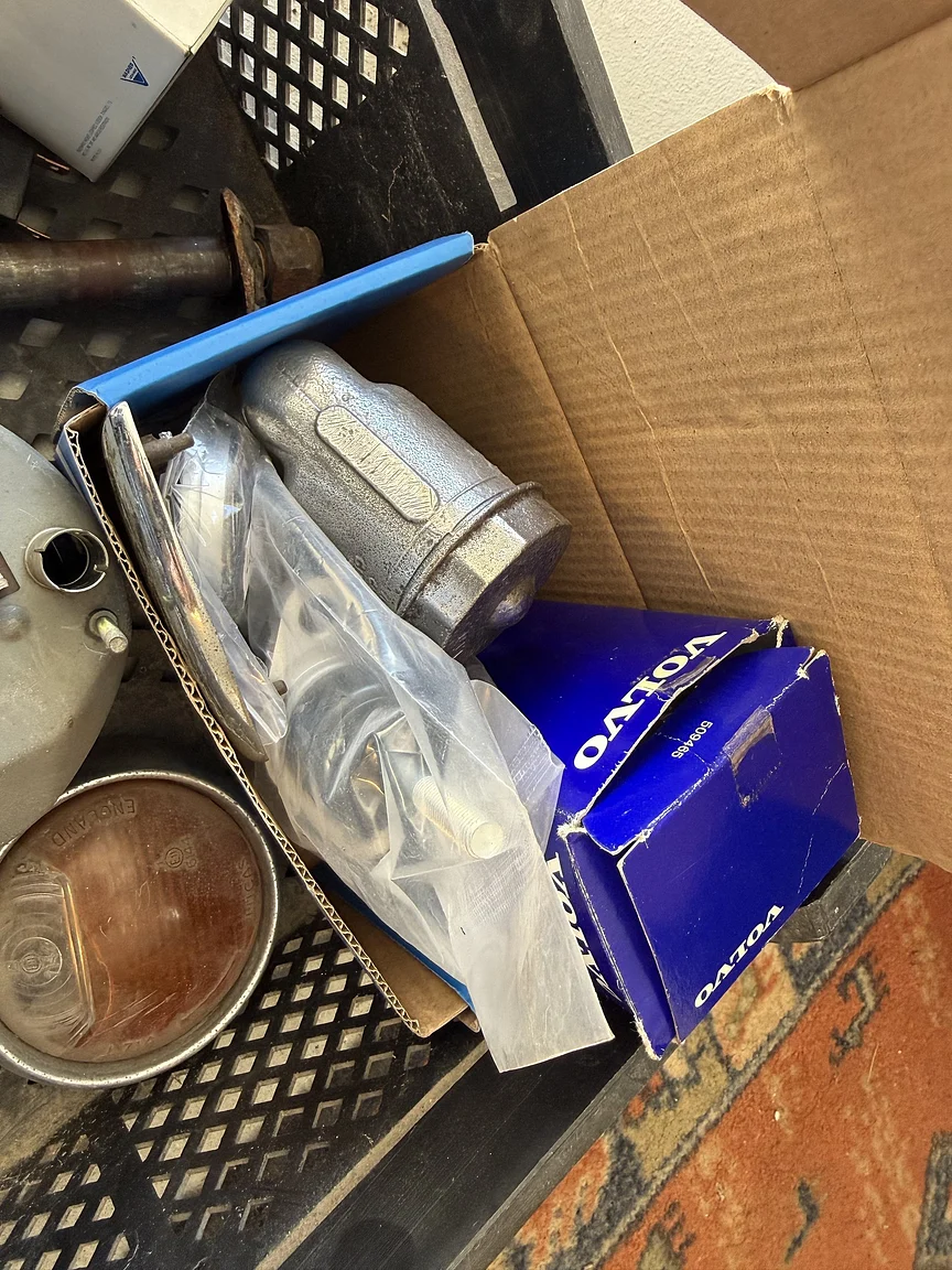 Image of 1966 Volvo P 1800S mechanics (30)