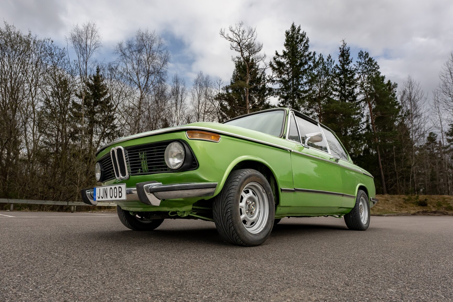 Exteriörbild på 1975 BMW 2002