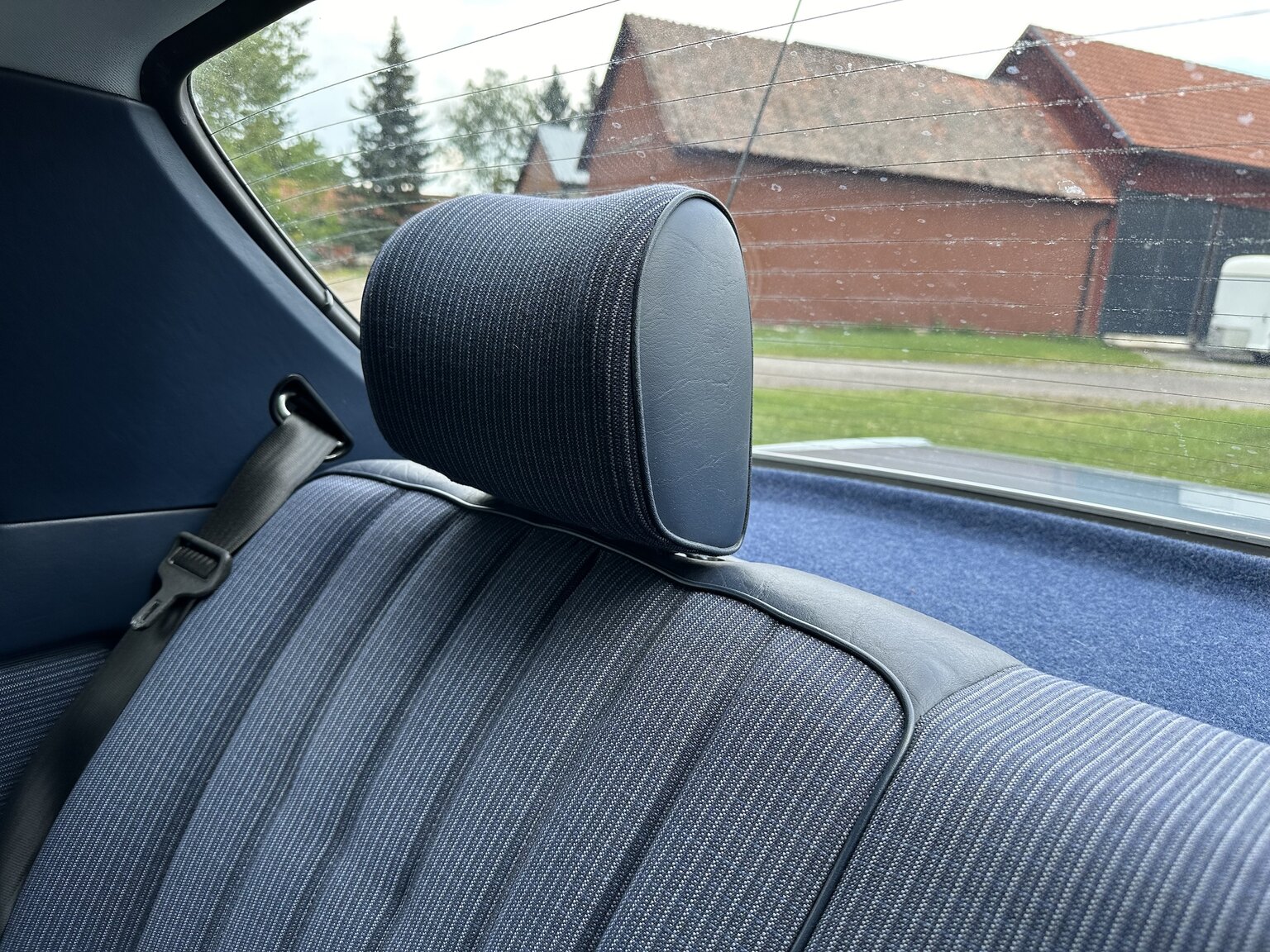 Interiörbild 1984 Mercedes-Benz 230 CE