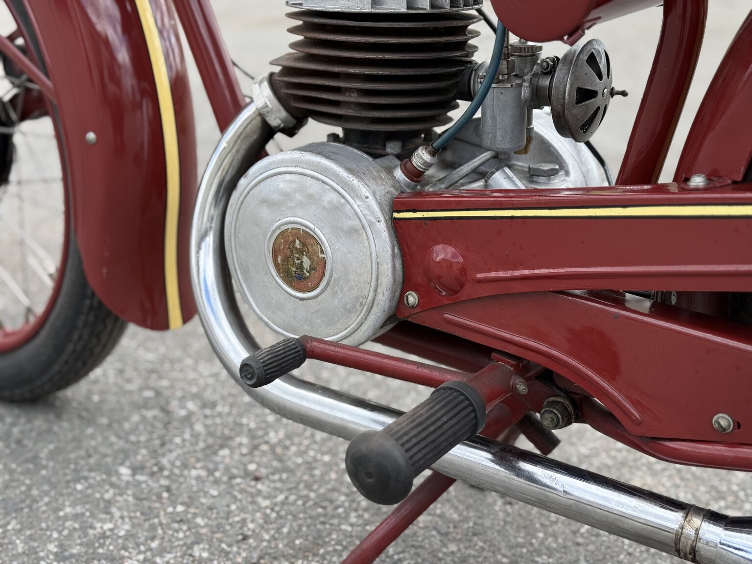 Image of 1953 Huskvarna Modell 30 mechanics