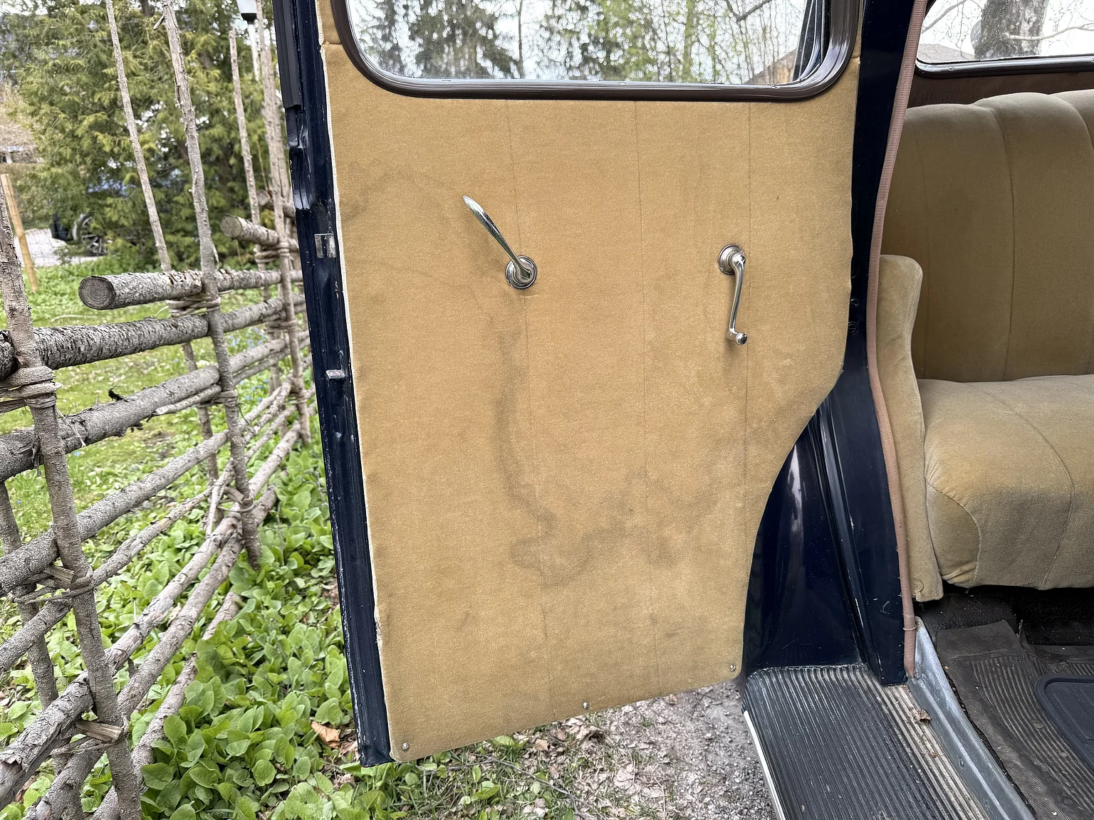 Innenraumfoto von 1936 Ford 214A Fordor (34)