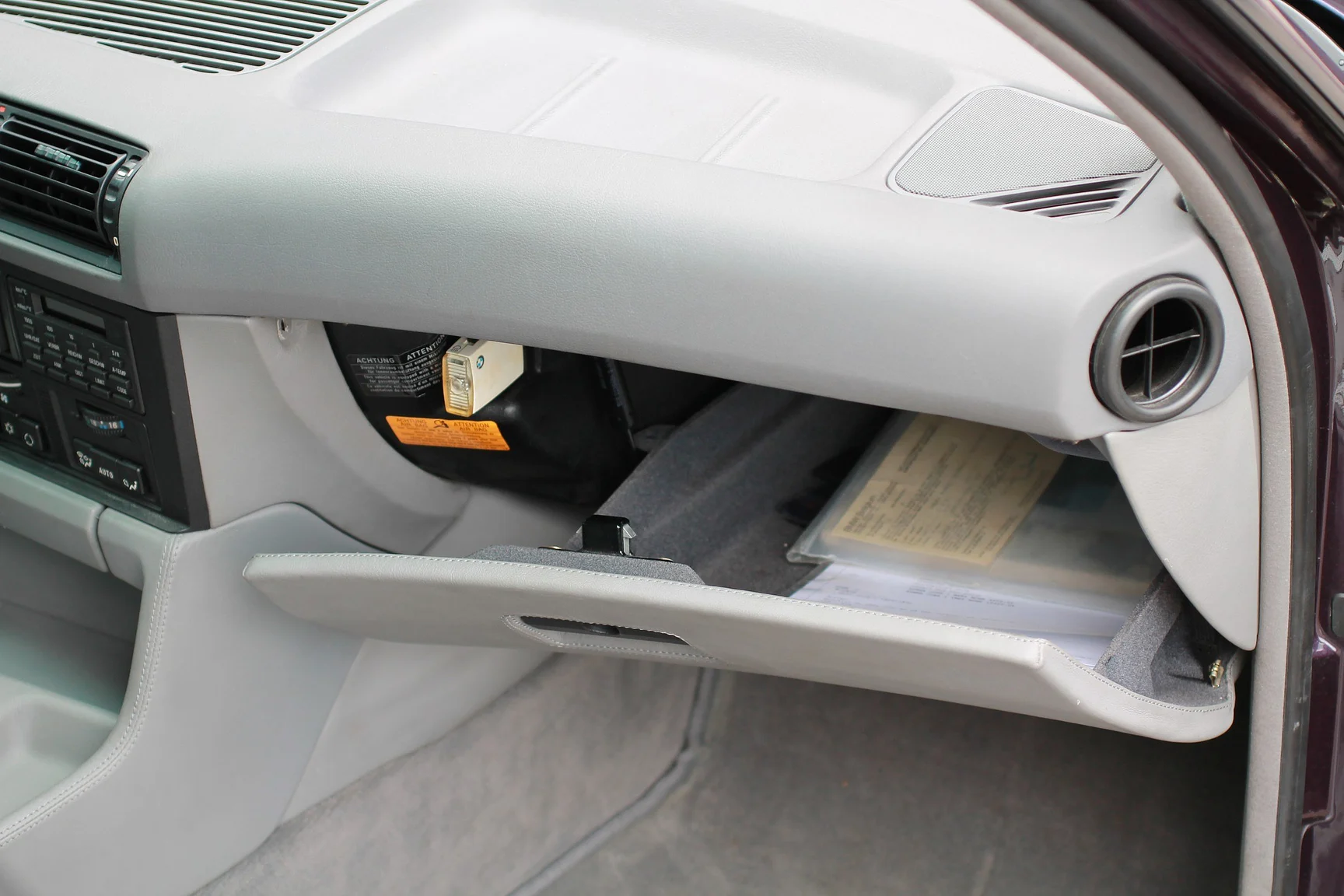 Interior image of 1993 BMW M5 Touring 3.8 Manual (84)