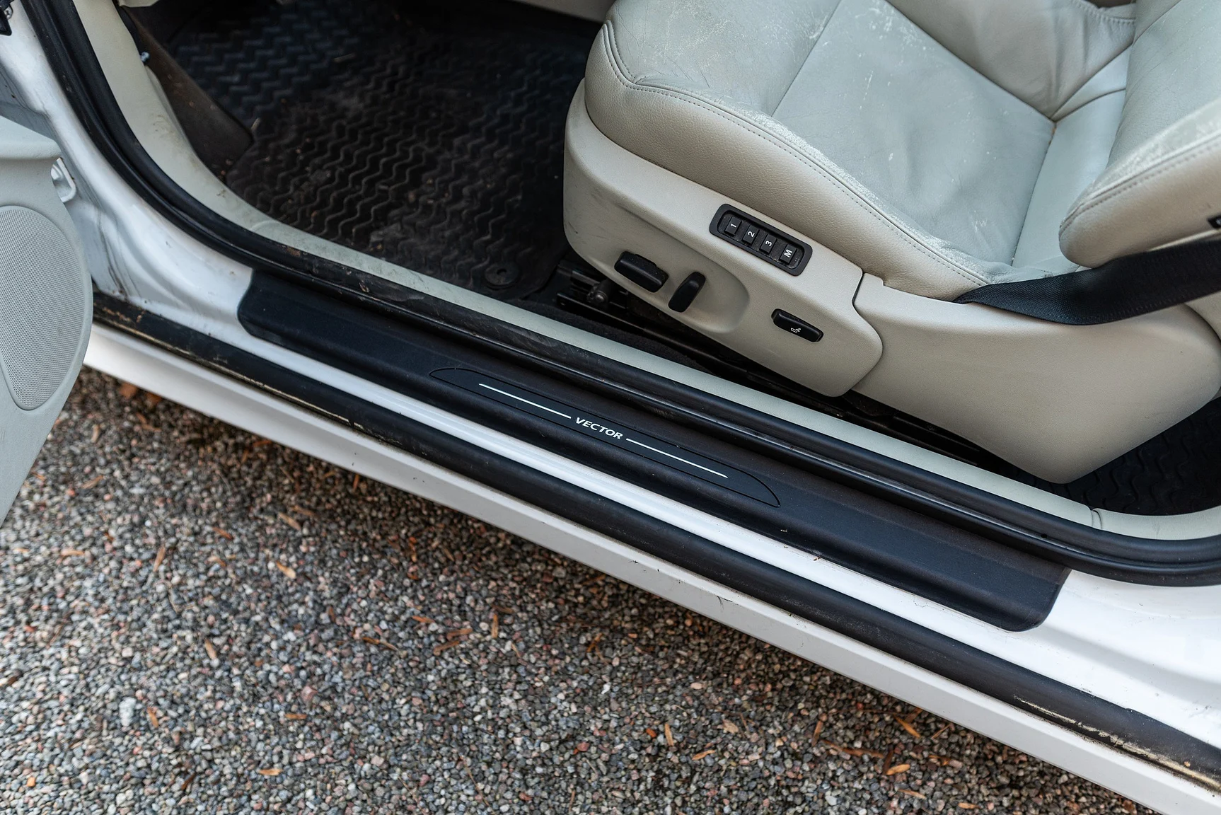 Interior image of 2008 SAAB 9-3 Vector 2.0T Cabriolet (15)