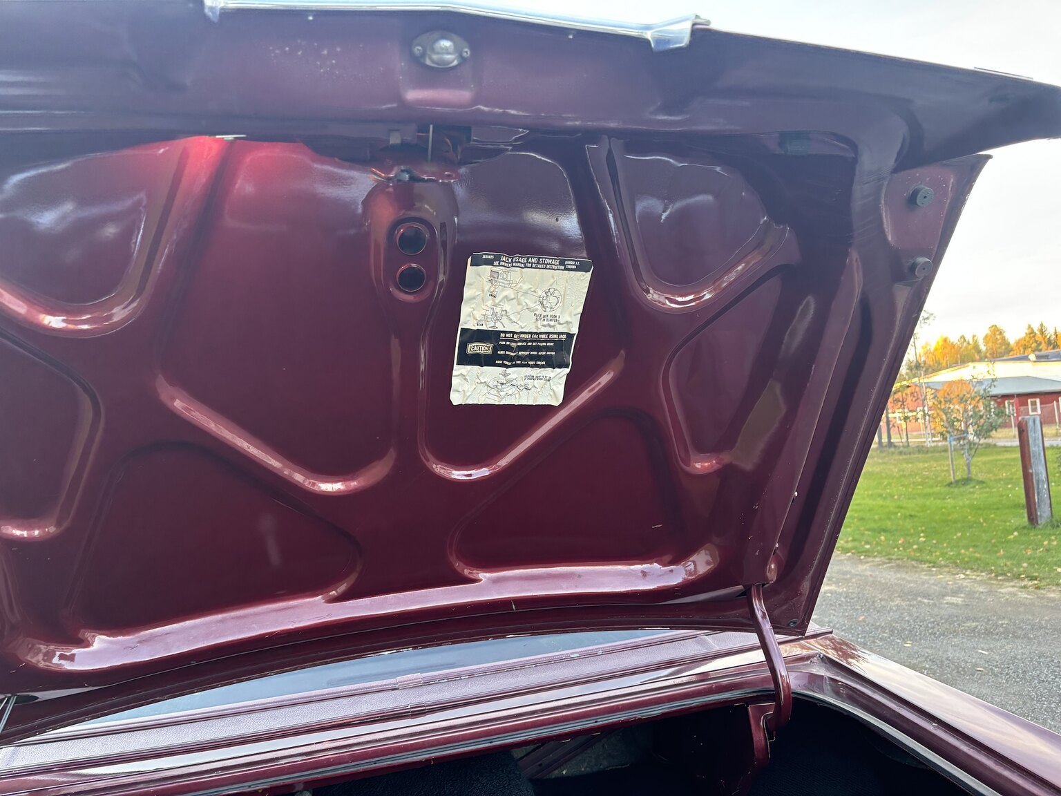 Interior image of 1976 Chrysler Cordoba
