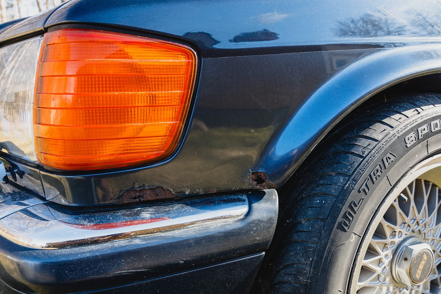 Aussenfoto 1986 Mercedes-Benz 560 SEC  (39)