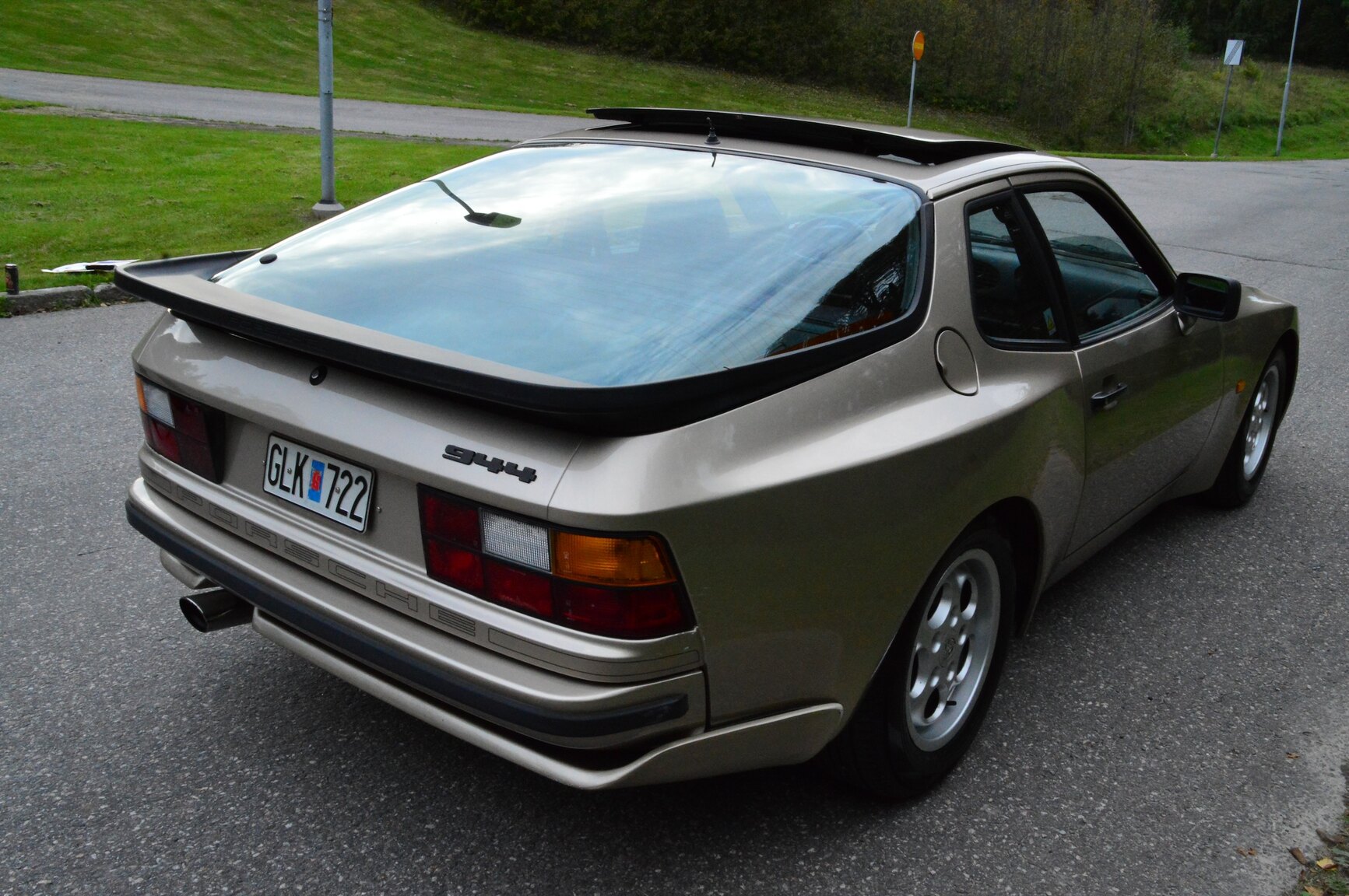 Aussenfoto 1986 Porsche 944 Coupé