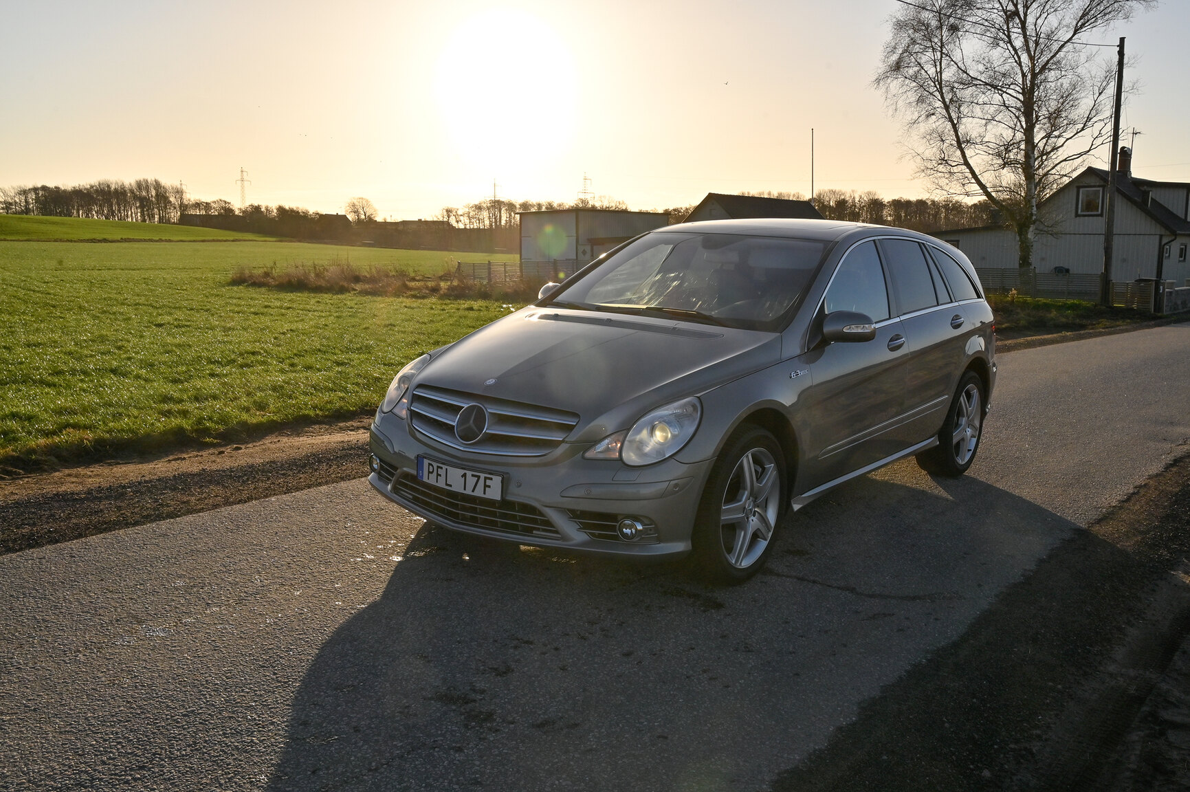 Exteriörbild på 2006 Mercedes-Benz R 63 AMG