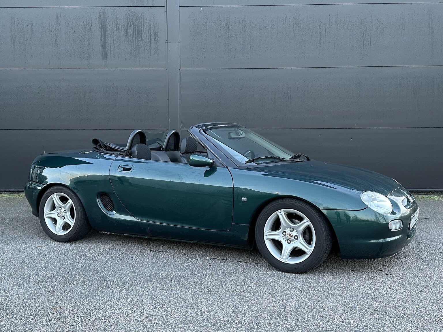 Exterior image of 1996 MG F Roadster