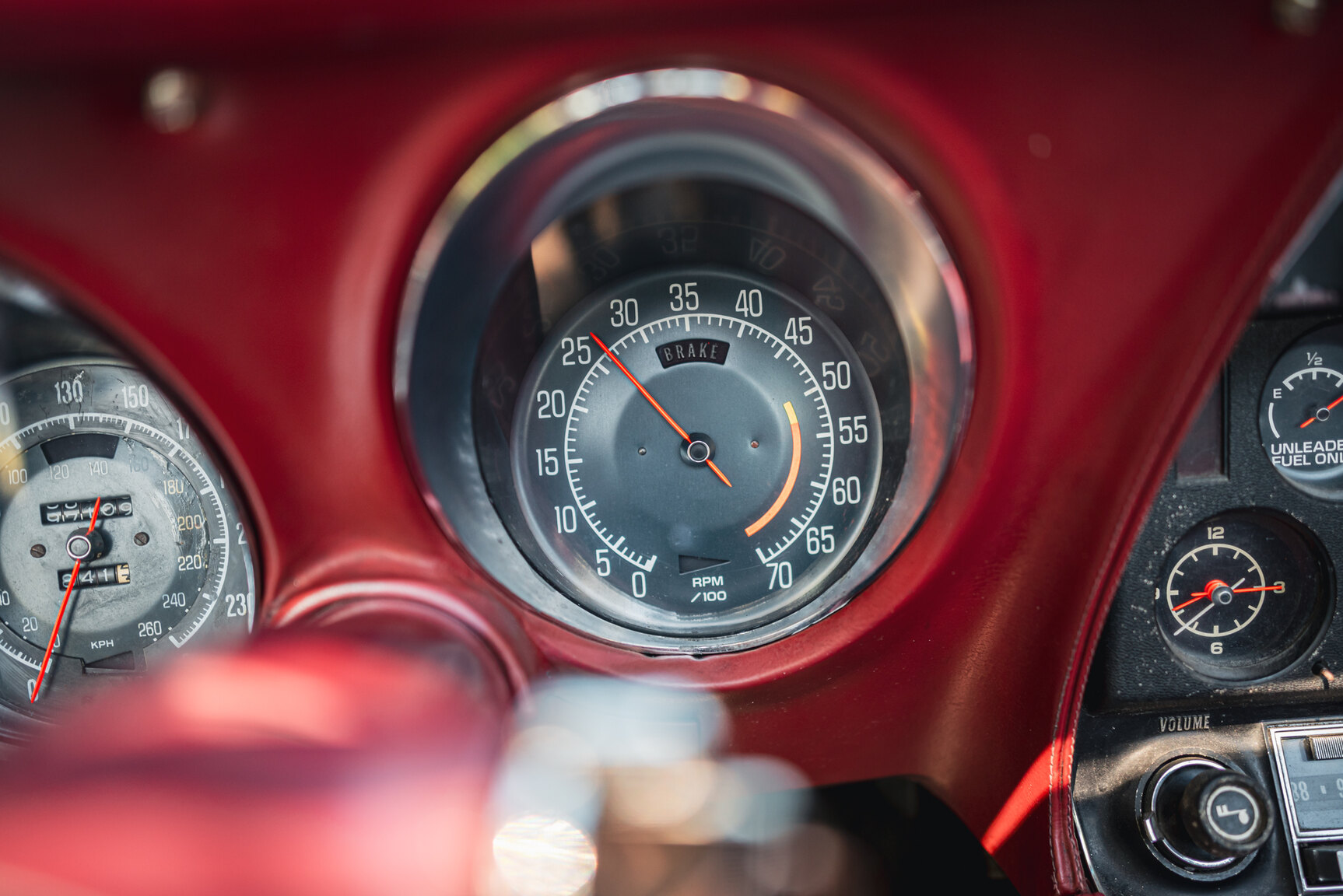 Interior image of 1975 Chevrolet Corvette Stingray (25)