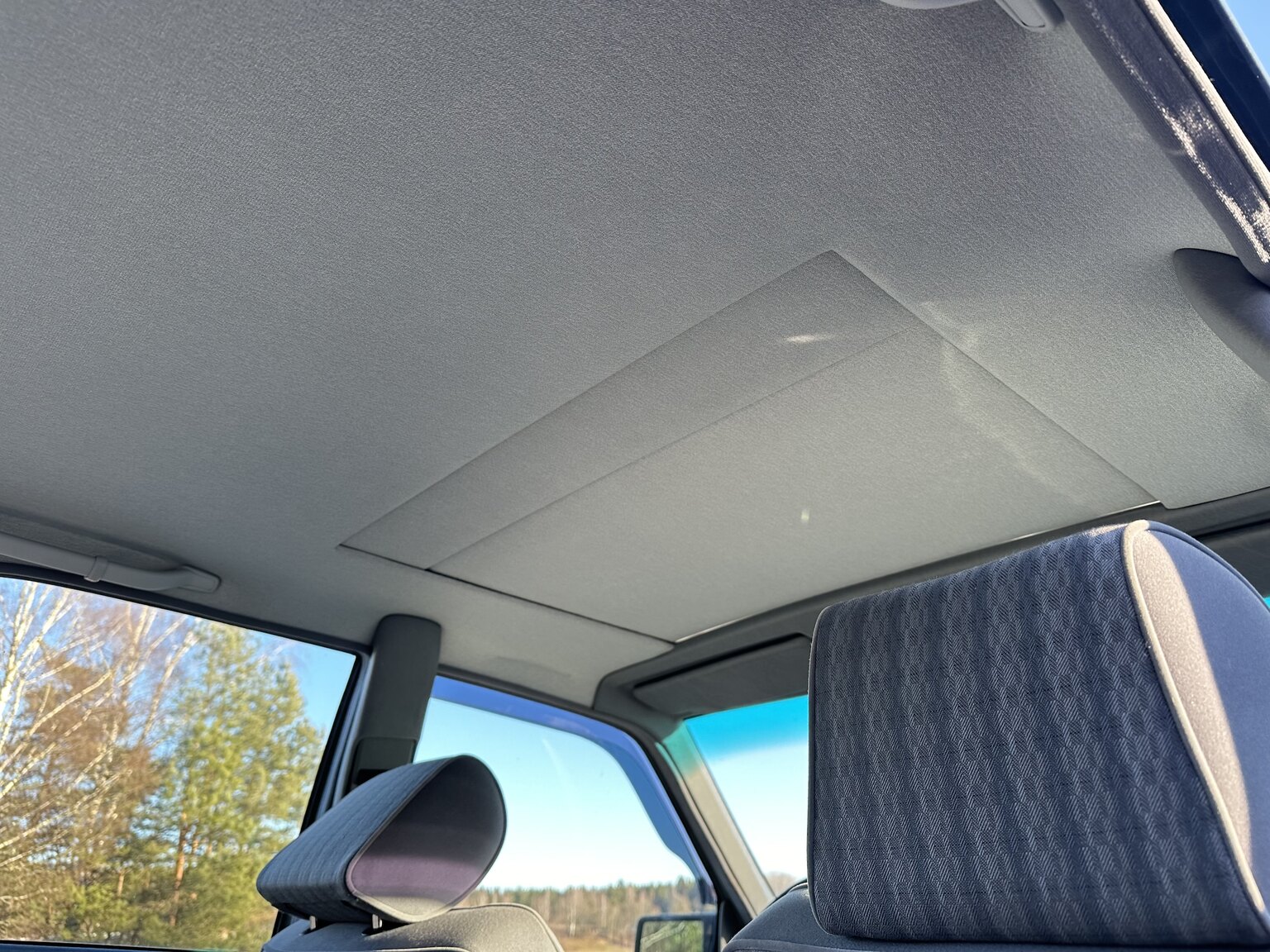 Innenraumfoto von 1991 Mercedes-Benz 230 E 