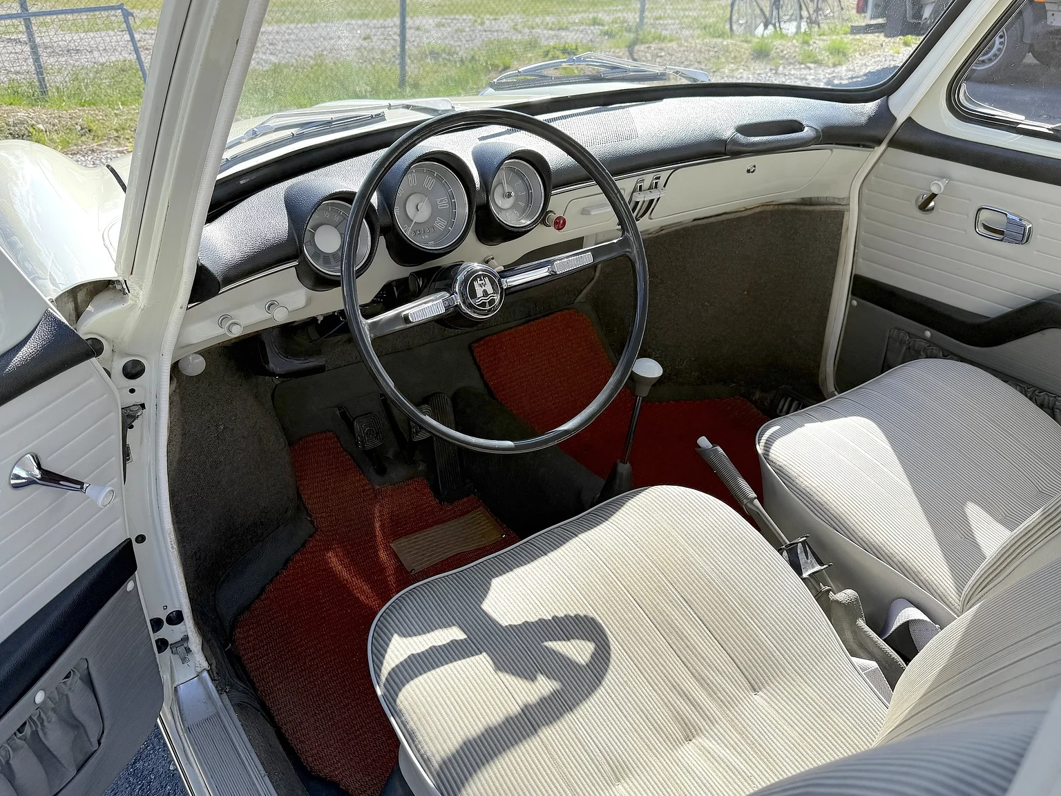 Innenraumfoto von 1965 Volkswagen 1500 Limousine 311 Notchback (1)