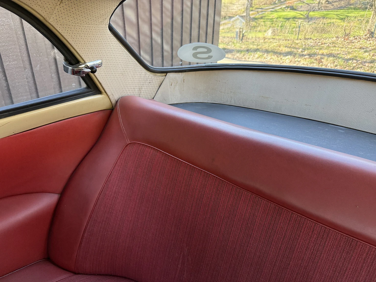 Interior image of 1964 Volvo Amazon (15)