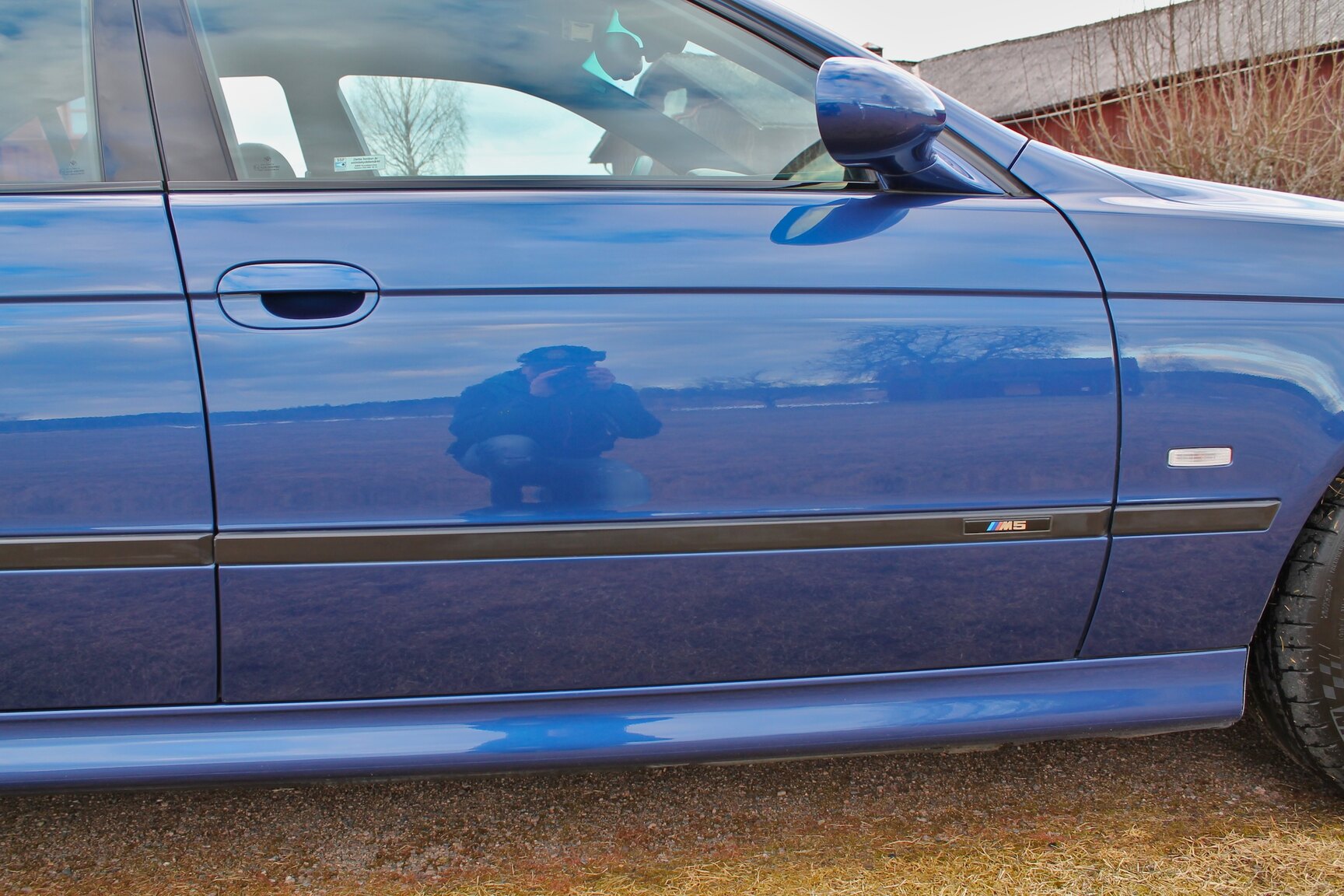 Exteriörbild på 2003 BMW M5