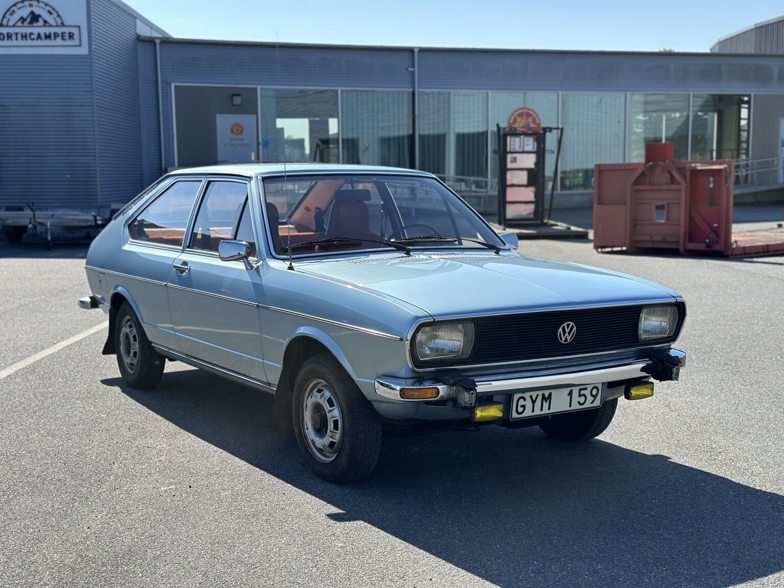 Exteriörbild på 1974 Volkswagen Passat Two Door