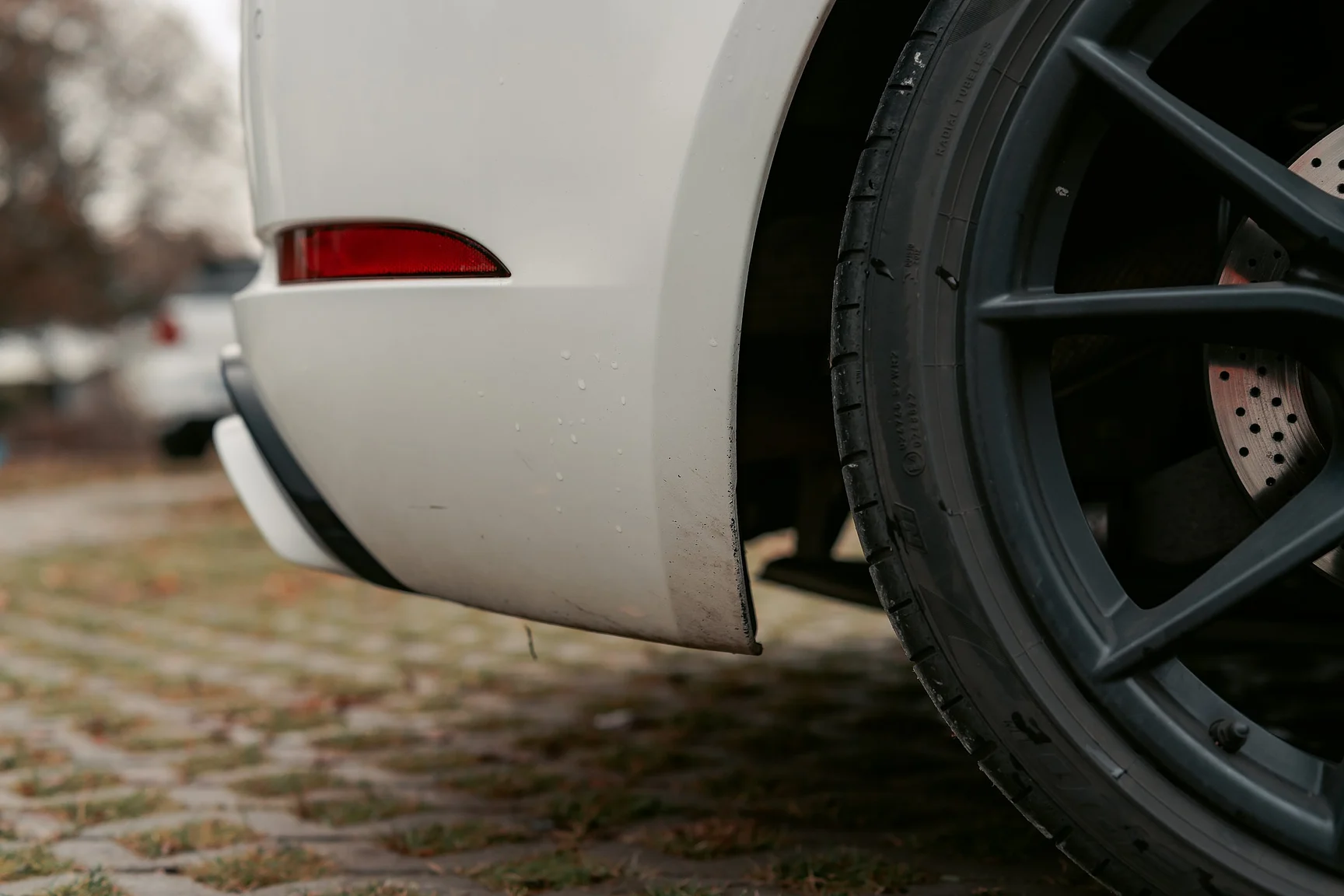 Exteriörbild på 2017 Porsche 718 Cayman S (63)