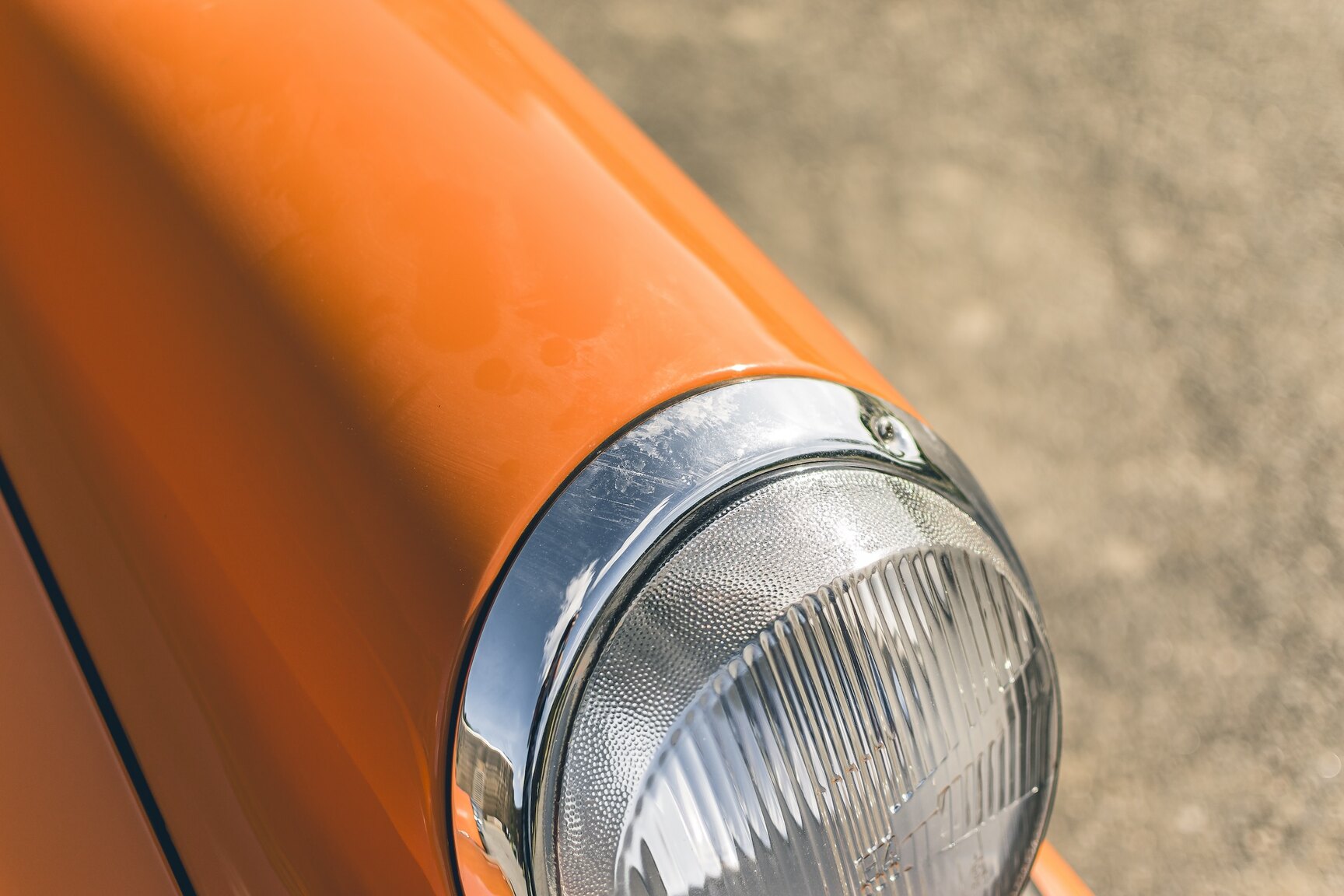 Exterior image of Porsche 911 Carrera