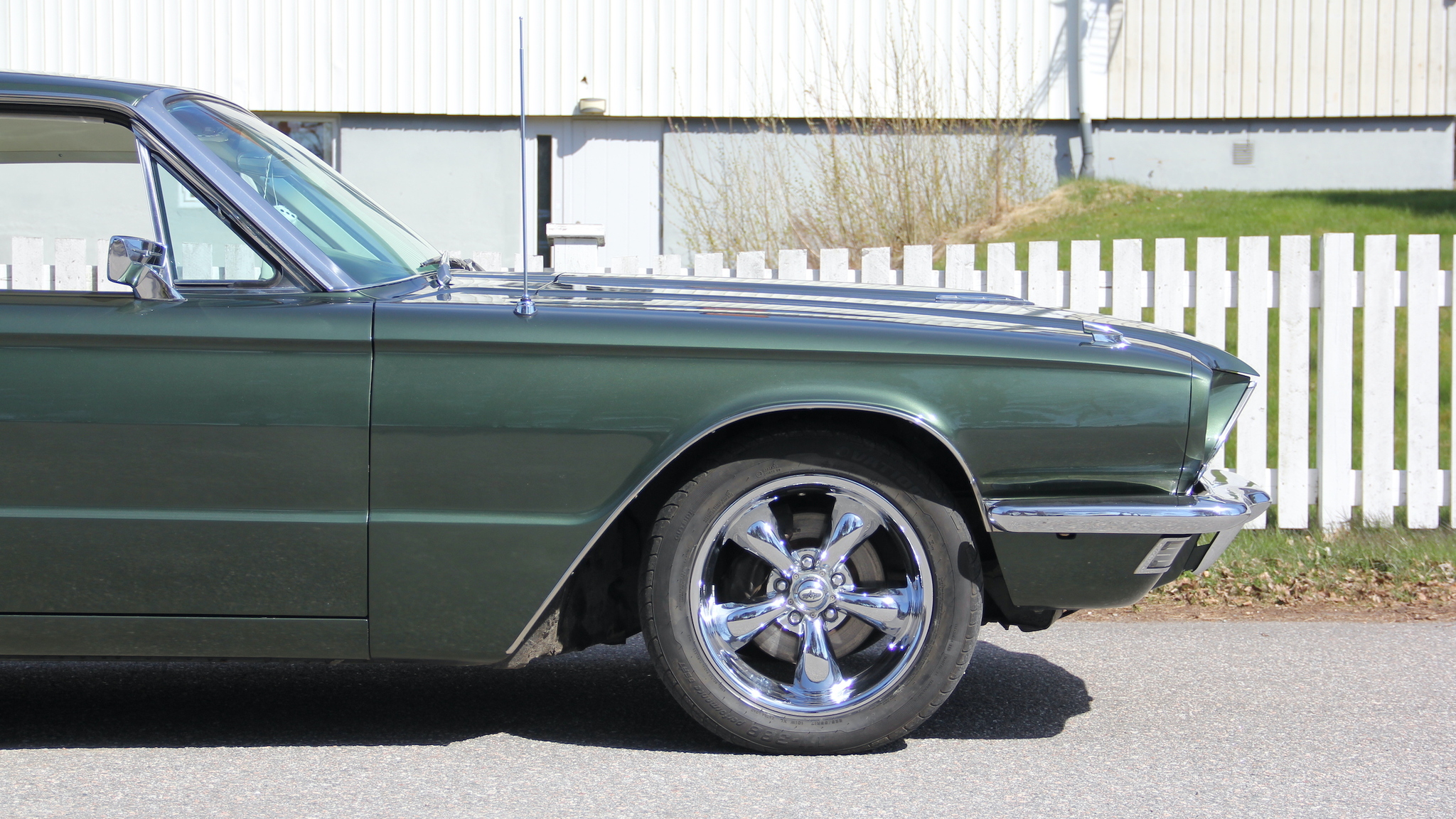 Exterior image of 1966 Ford Thunderbird Town Hardtop 6.4