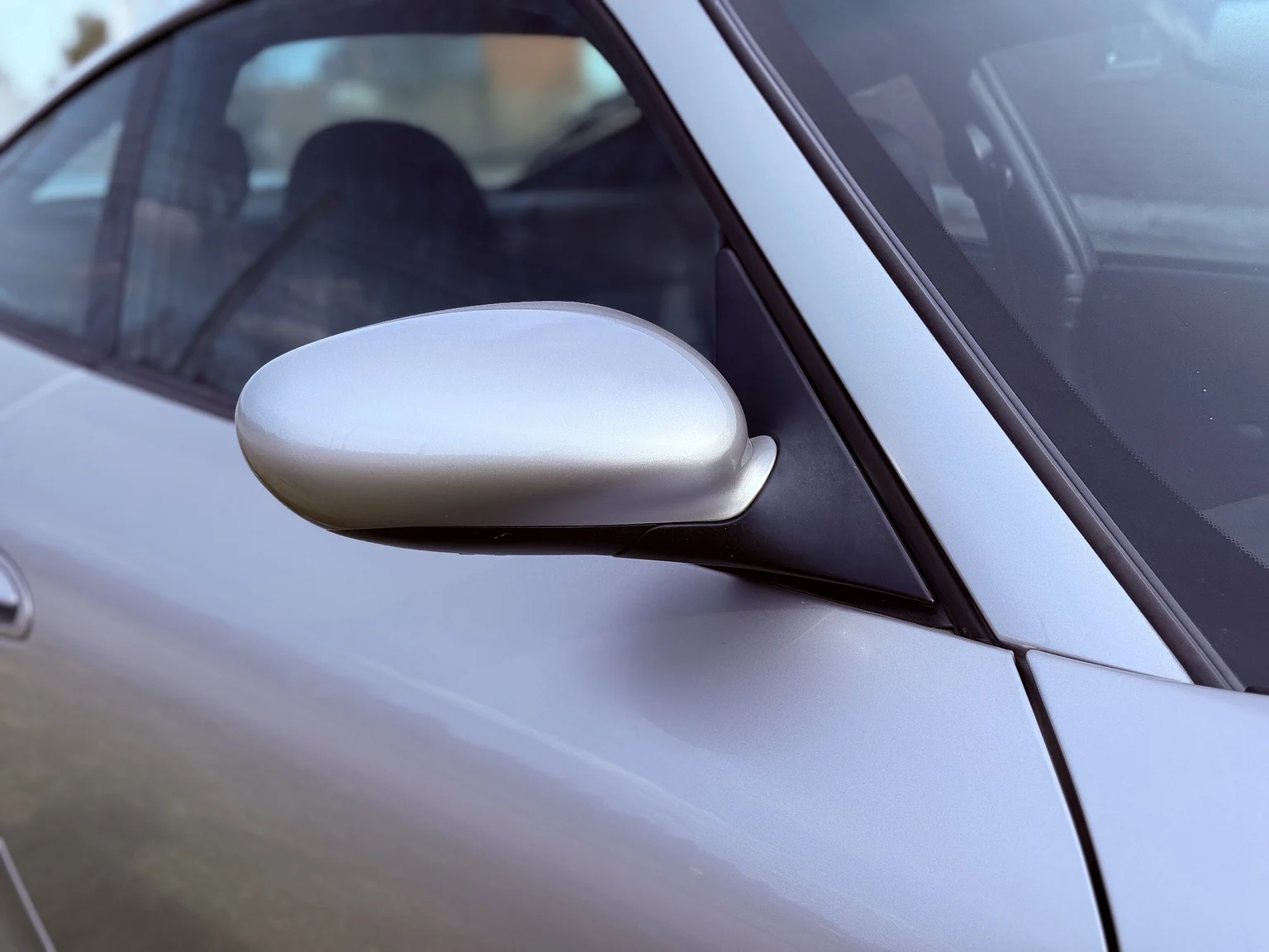 Exterior image of 2005 Porsche 996 Turbo S (39)