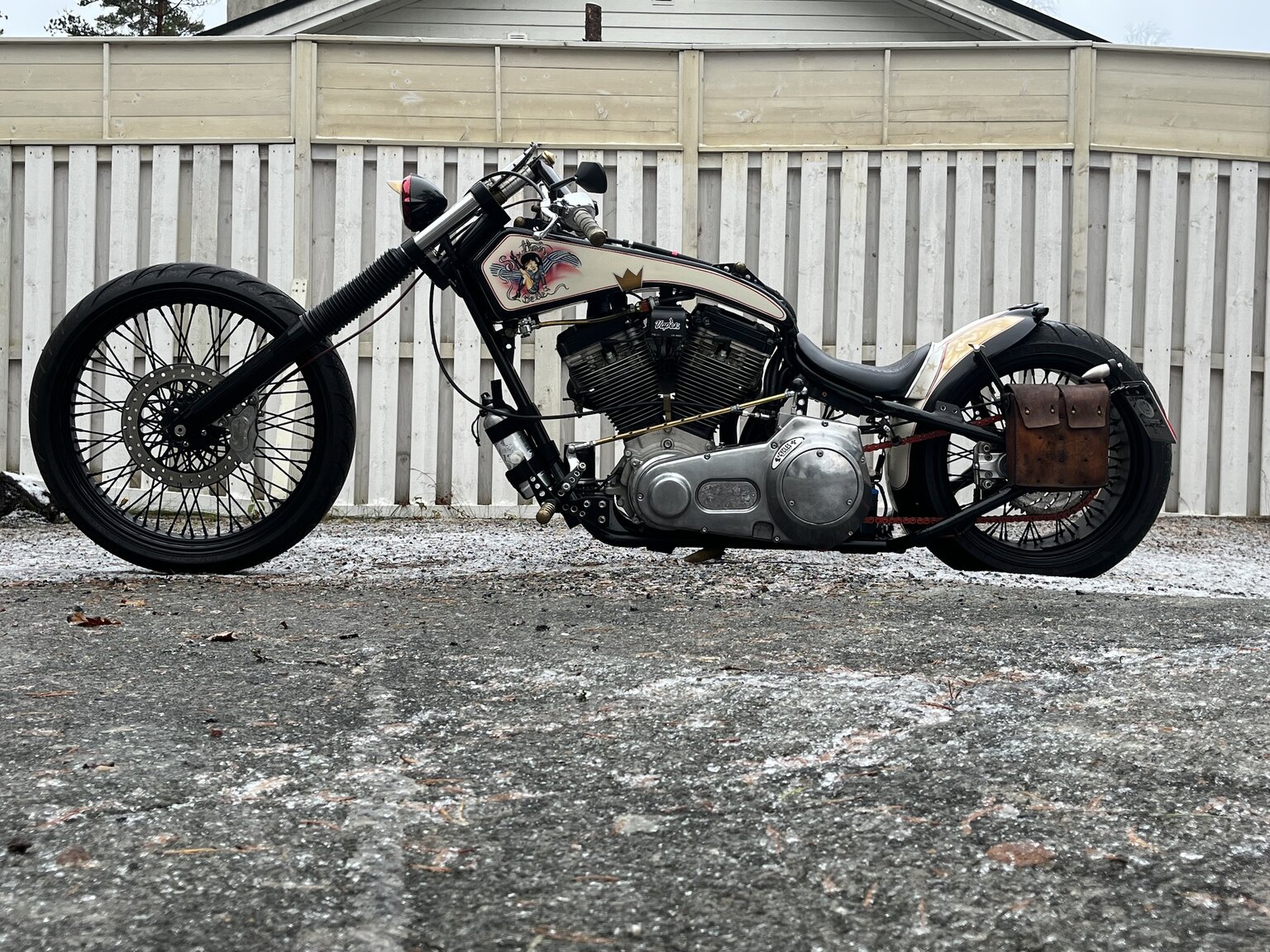 Aussenfoto 2023 Harley-Davidson Soultrain Belle (3)