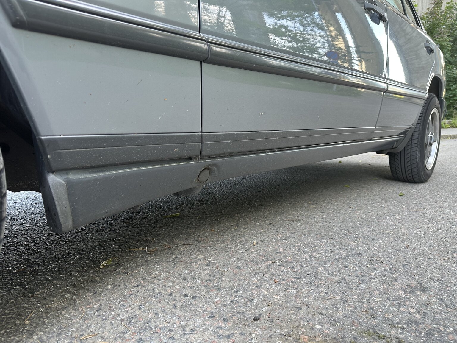 Exteriörbild på 1989 Mercedes-Benz 230E