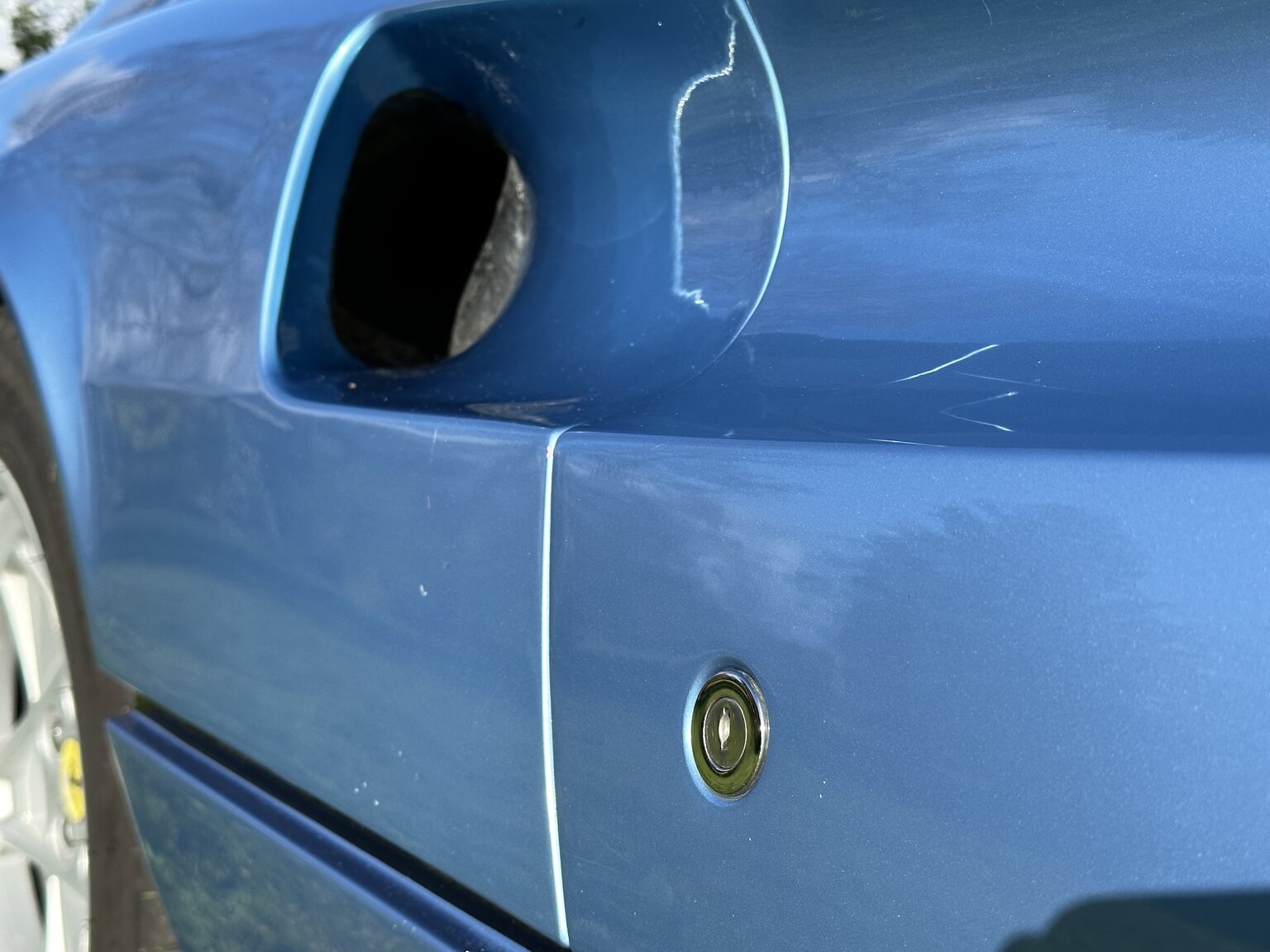 Exterior image of 1986 Ferrari 328 GTS