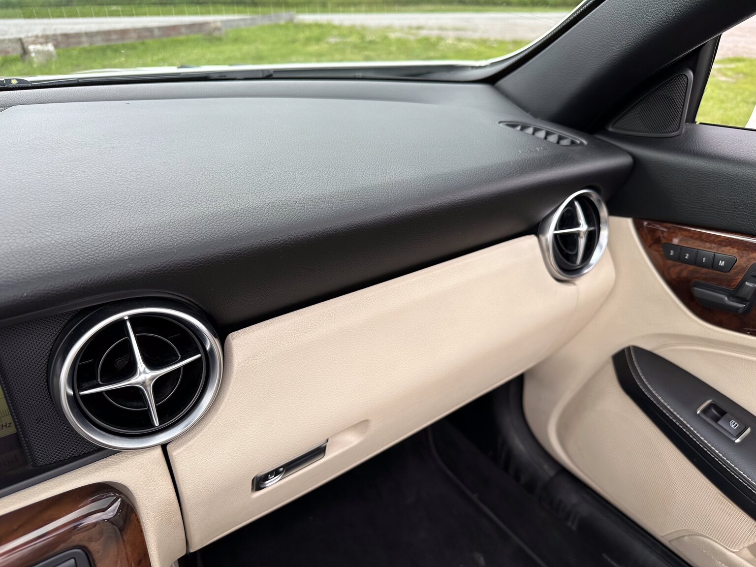 Interior image of 2012 Mercedes-Benz SLK 350