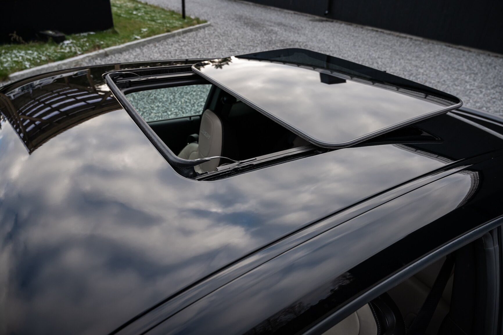 Exteriörbild på 2010 Chevrolet Camaro SS (16)