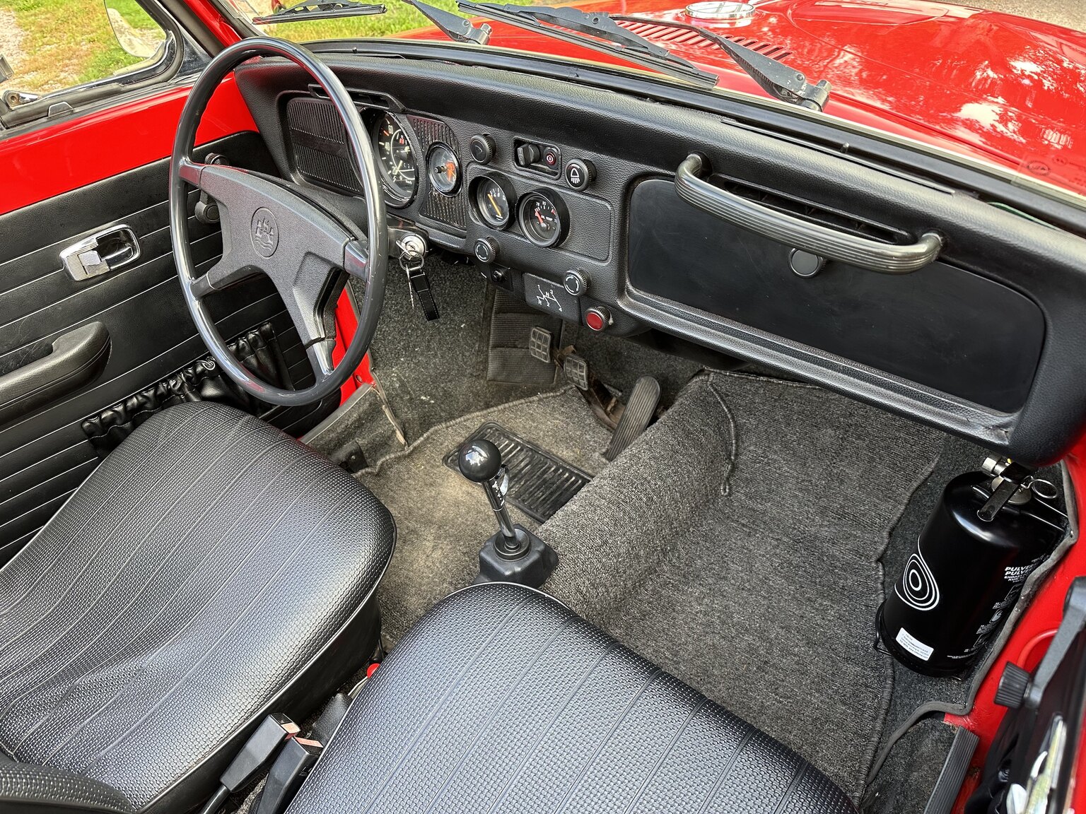 Interiörbild 1971 Volkswagen beetle 1302 cabriolet